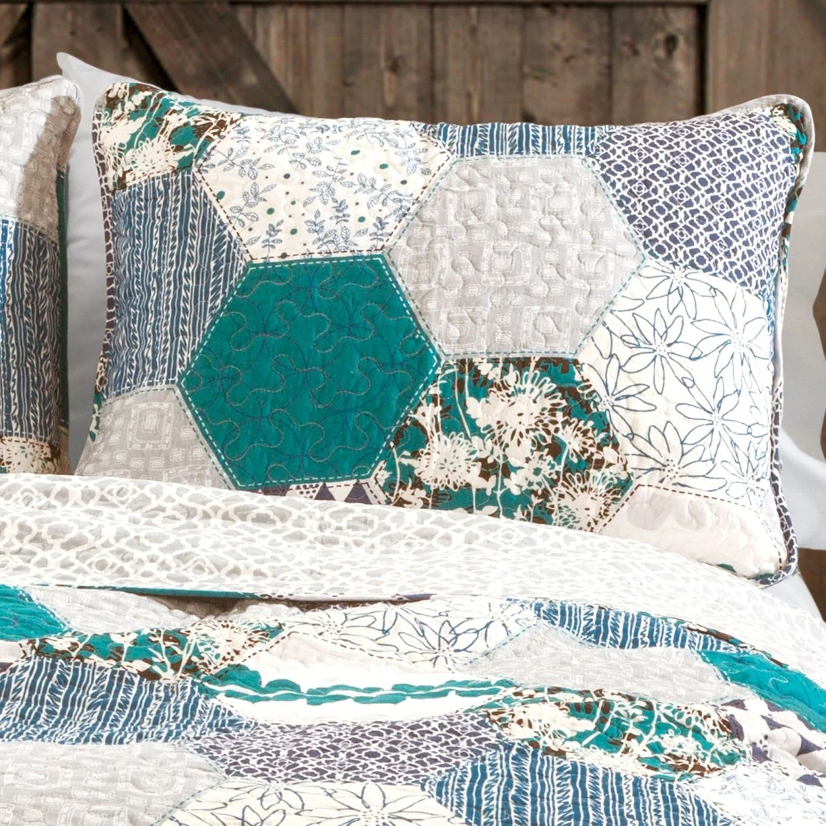Briley Quilt 3 Piece Set - Image 3