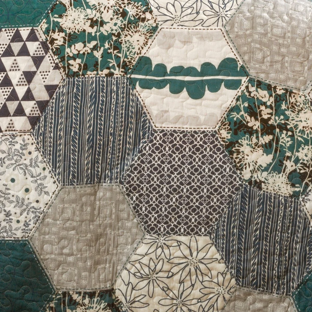 Briley Quilt 3 Piece Set - Image 5