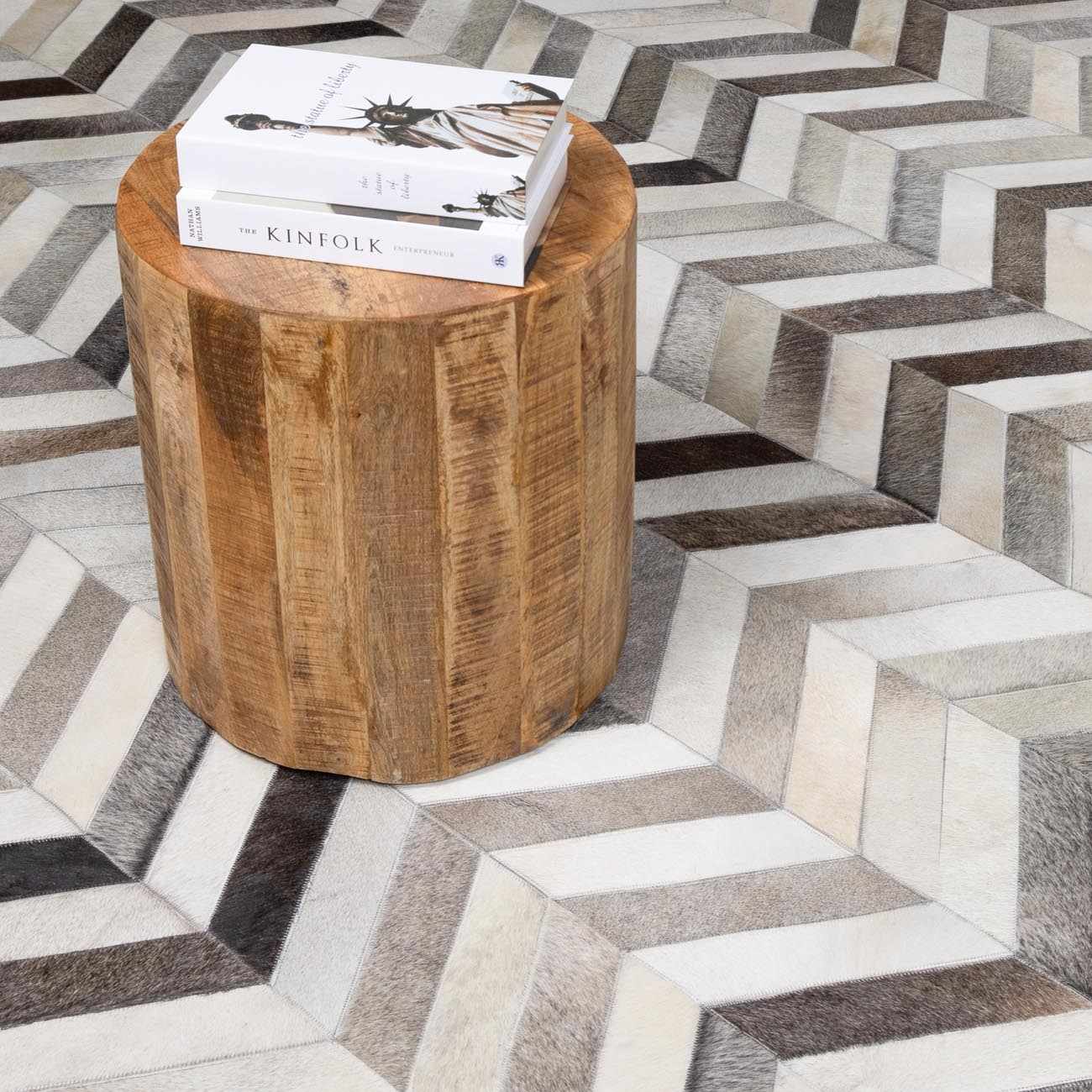 Bristolville Premium Leather Rug - Clearance - Image 12