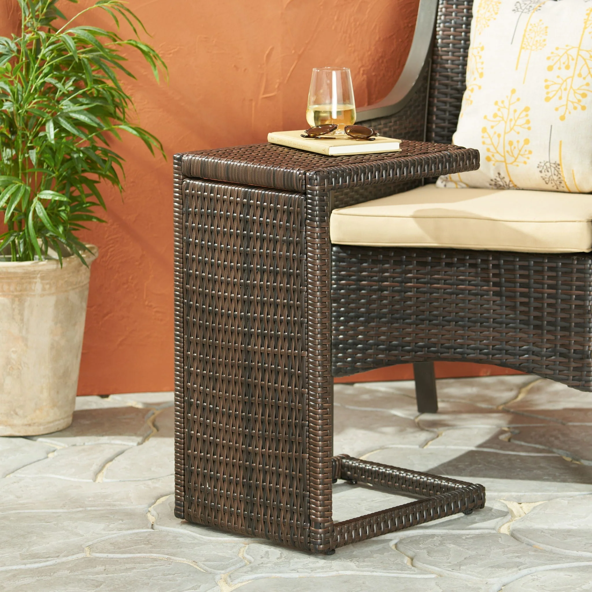 Bucharest - End Table C Shaped Side Table Rattan - Brown - Image 4