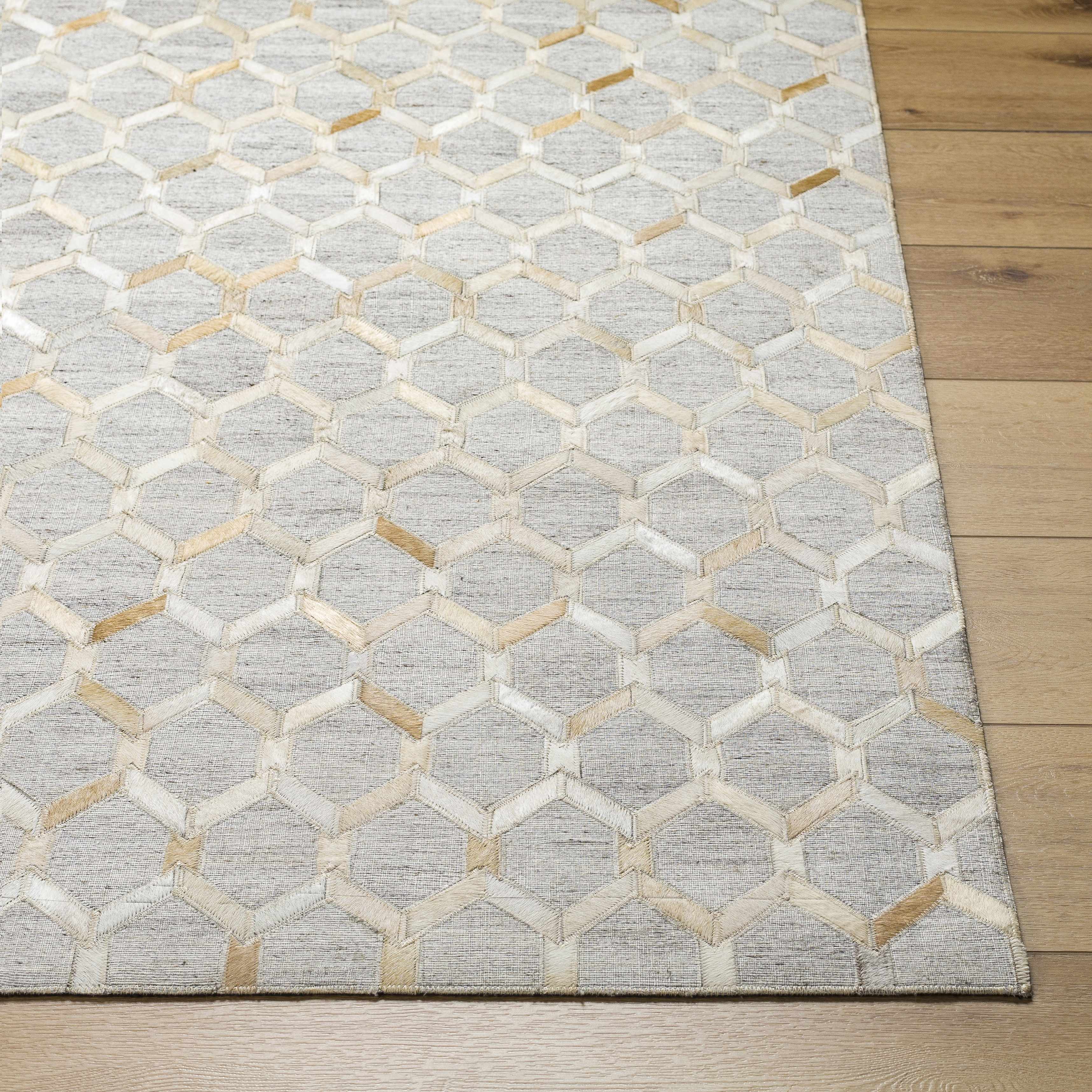Byng Premium Rug - Clearance - Image 7