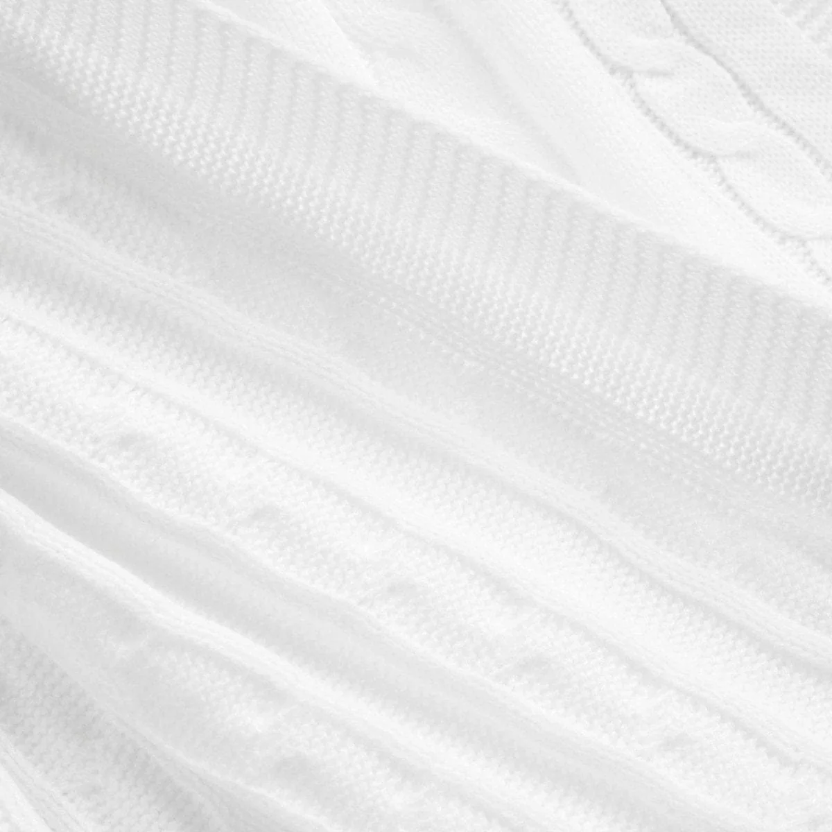 Cable Soft Knitted Blanket/Coverlet - Image 6