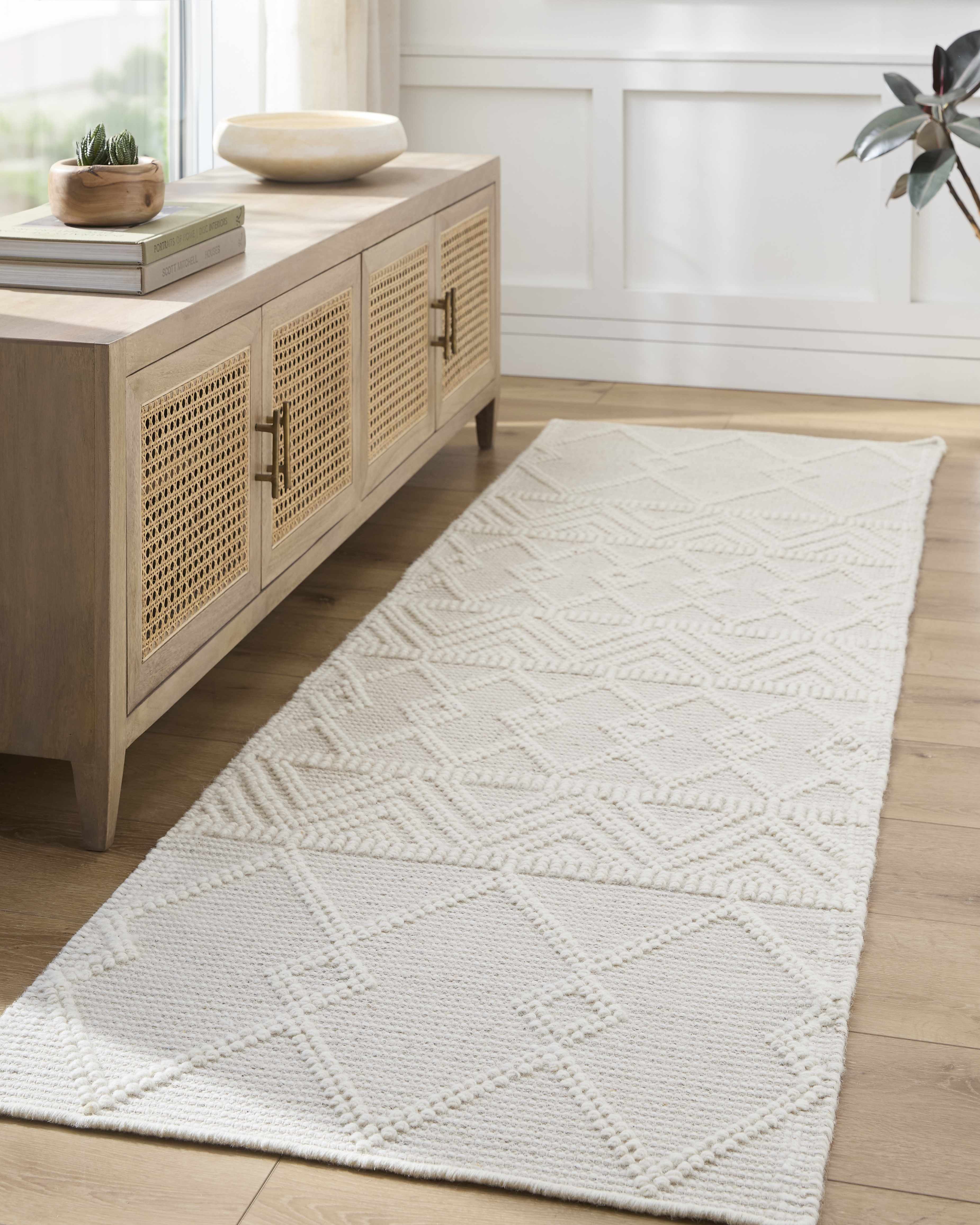 Caelum White Wool-Blend Rug - Image 4