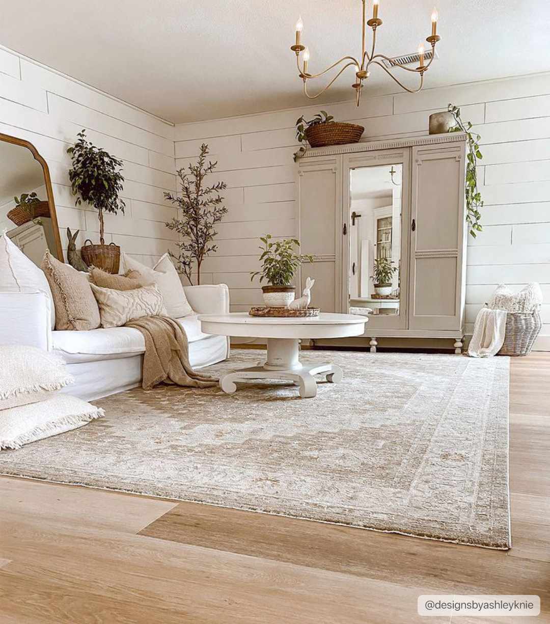 Canadensis Traditional Turkish Rug - Clearance - Image 2