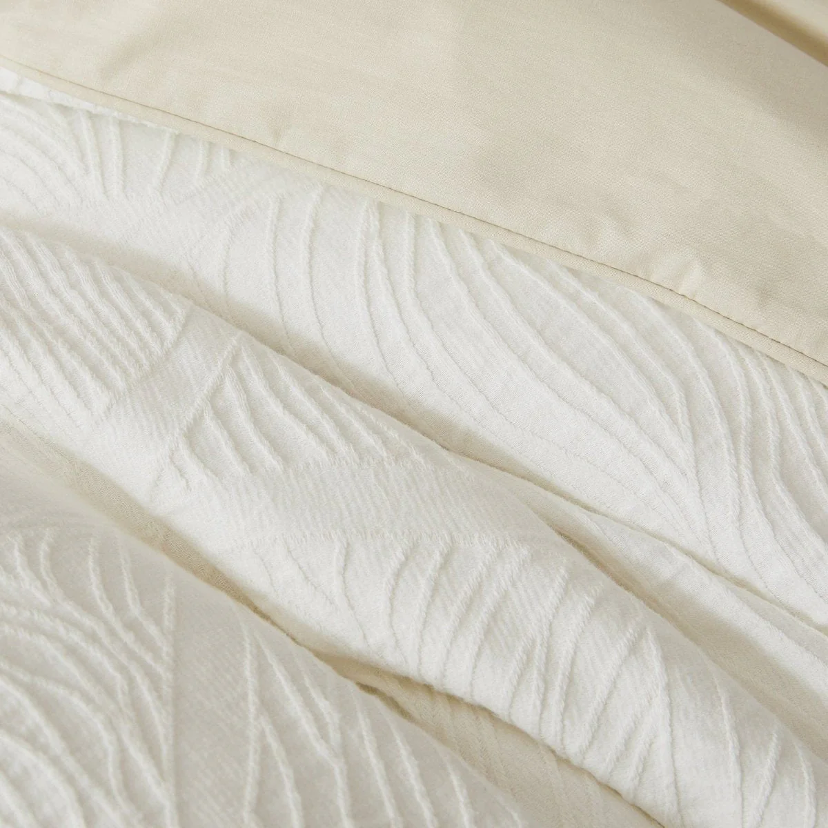 Capstone Whisper Duvet Cover Set - Image 5