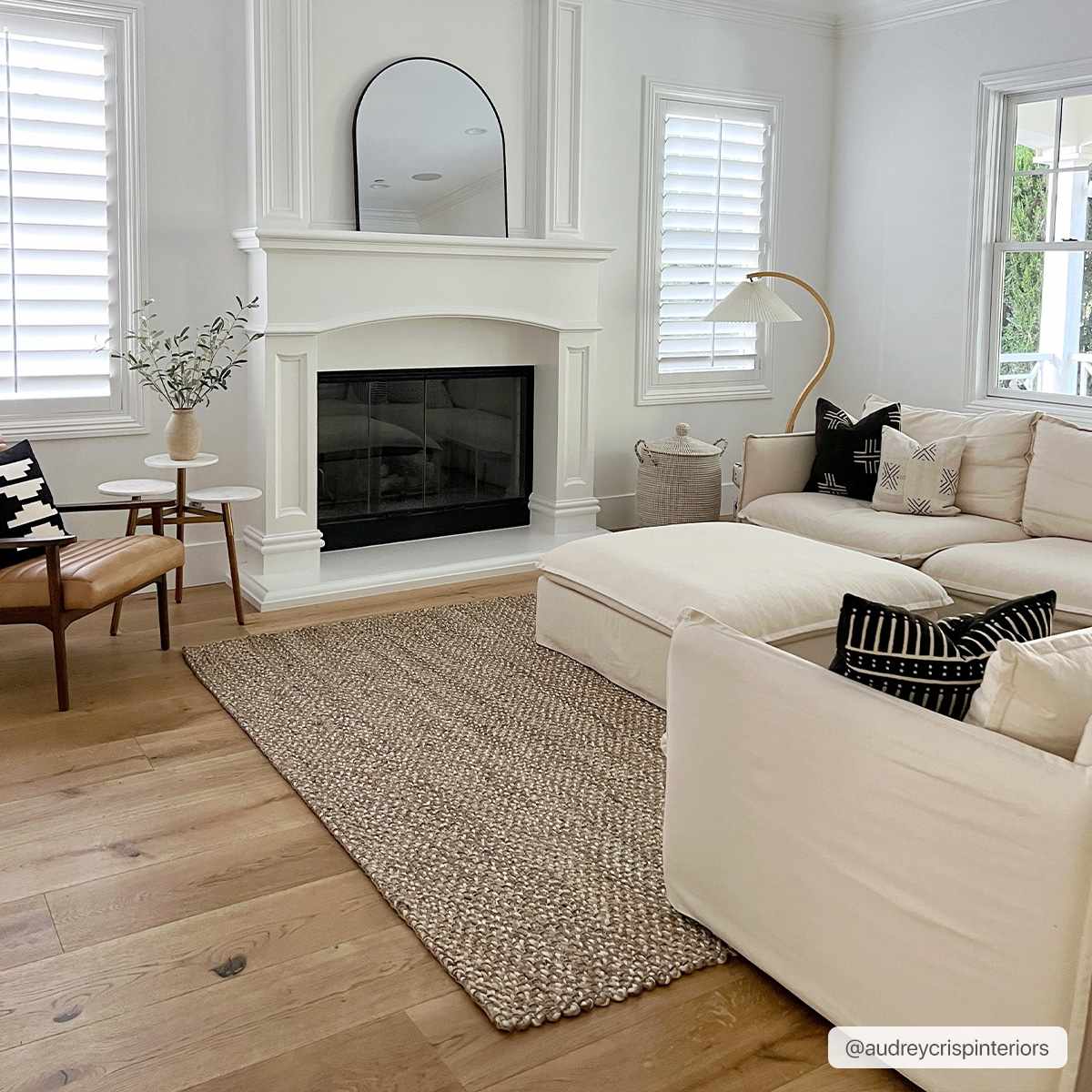 Caspar Hand Woven Natural Jute Rug - Image 3