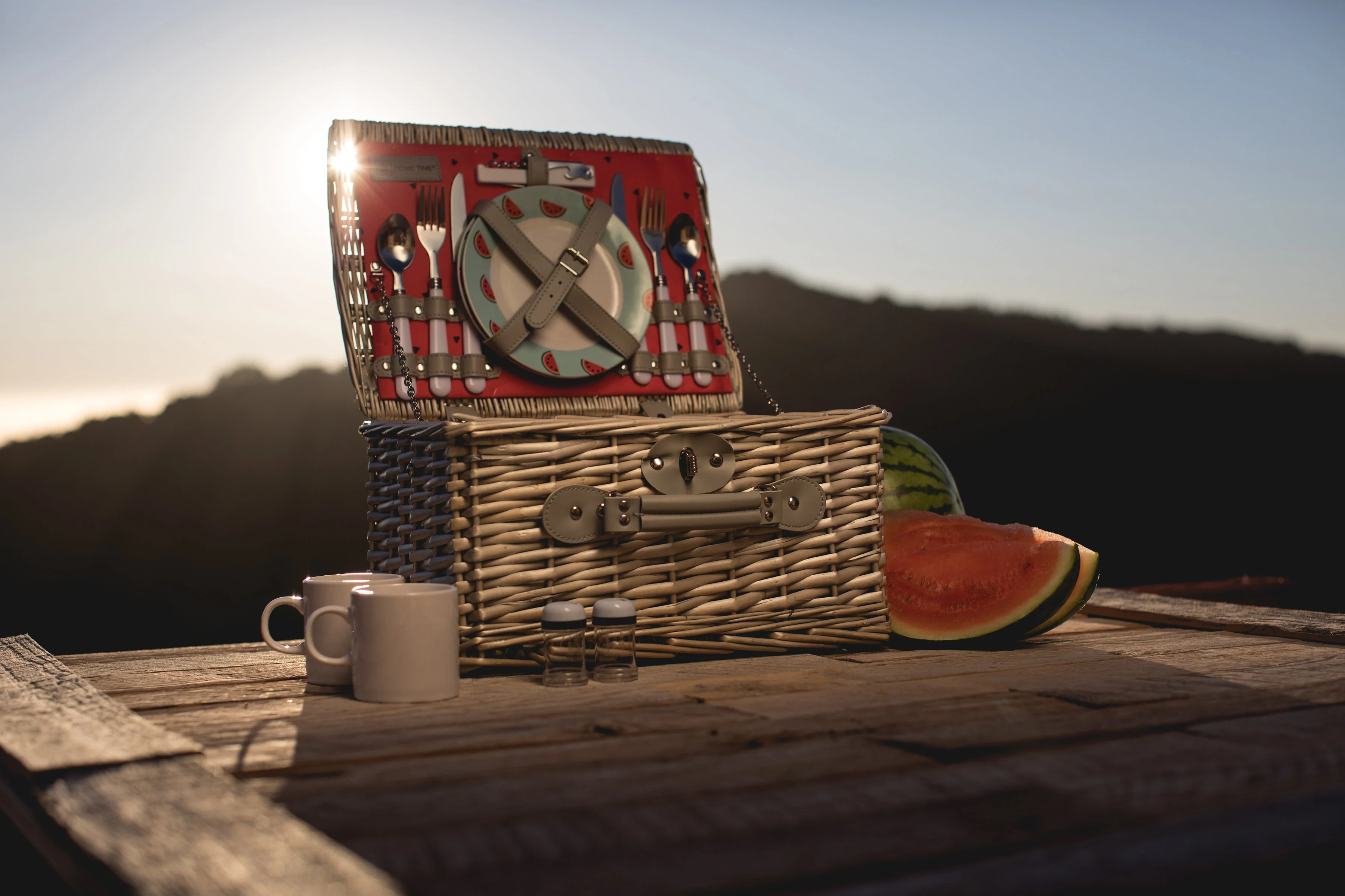 Catalina Picnic Basket - Image 11