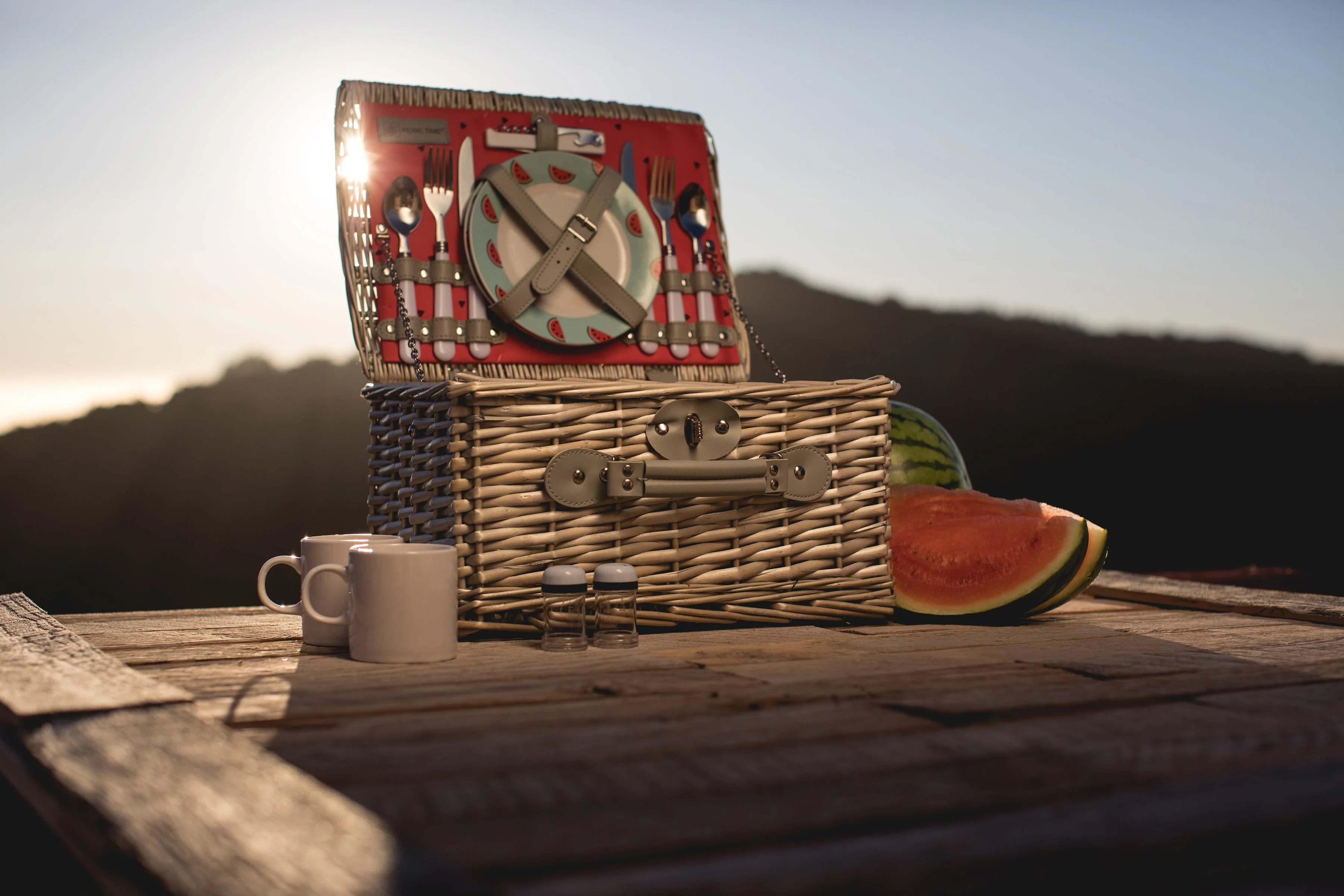 Catalina Picnic Basket - Image 12