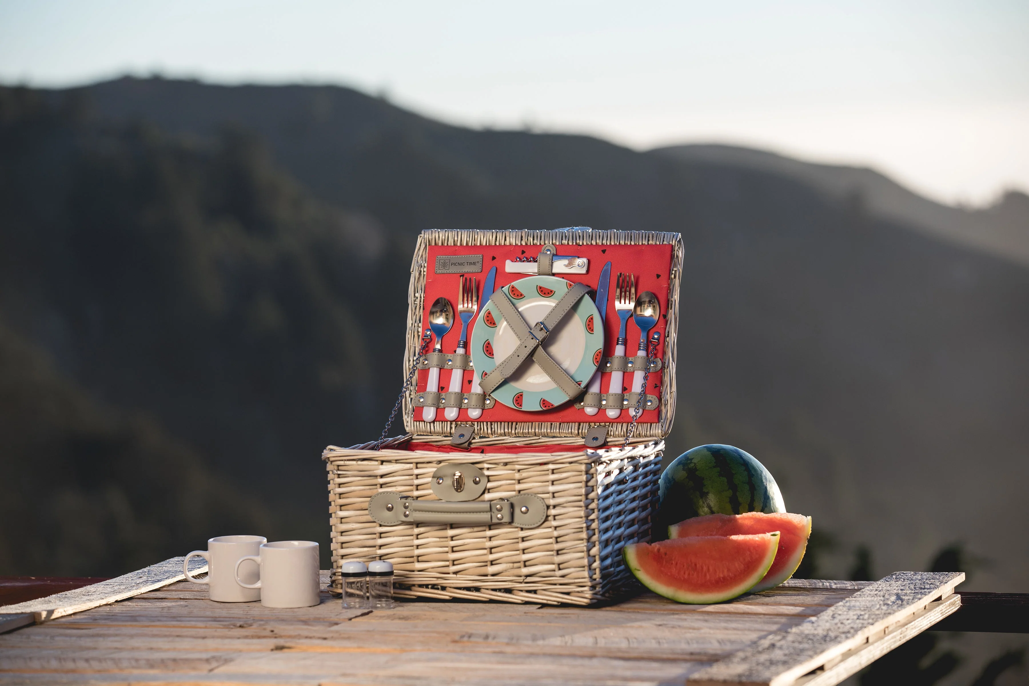 Catalina Picnic Basket - Image 14