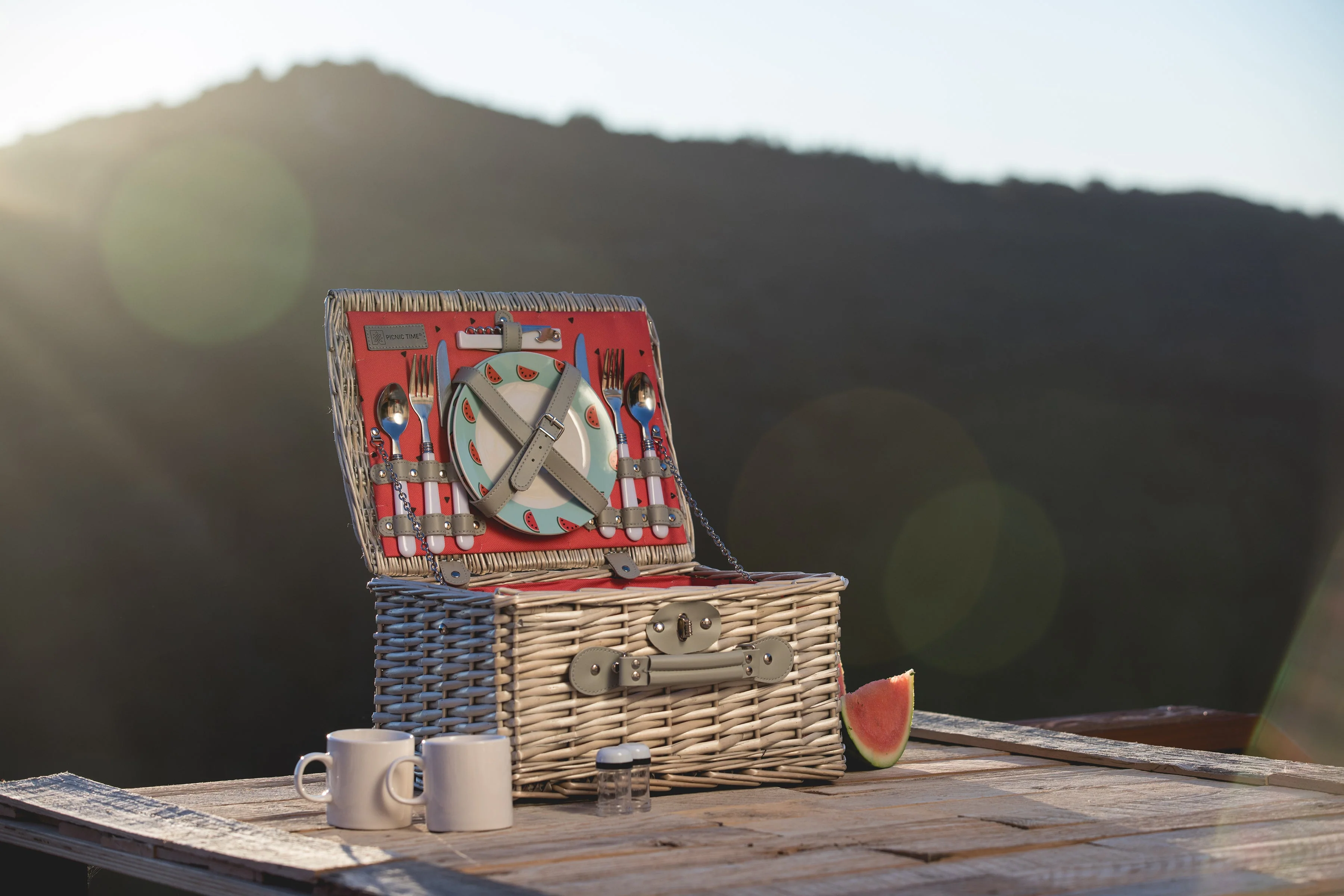 Catalina Picnic Basket - Image 15