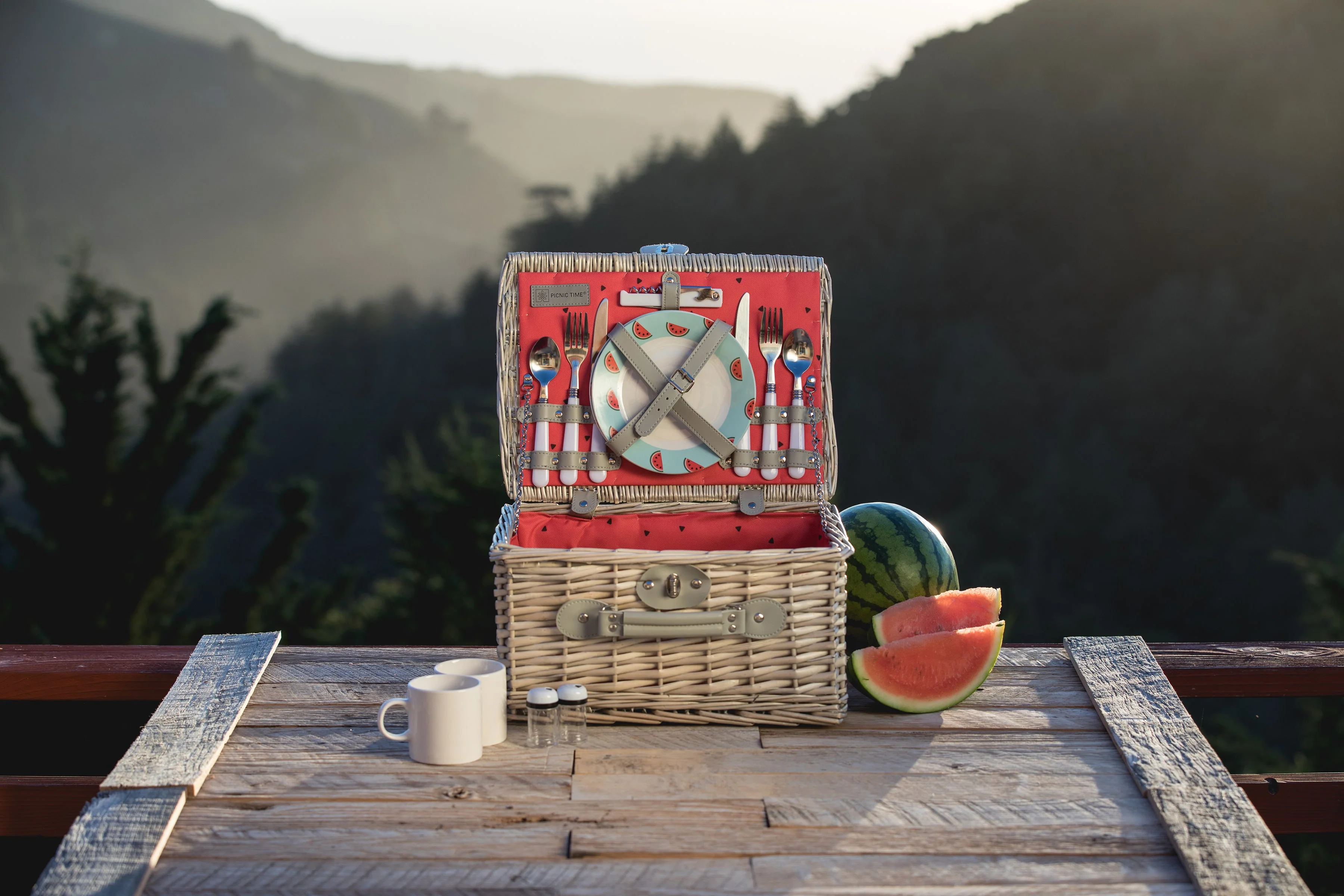 Catalina Picnic Basket - Image 16