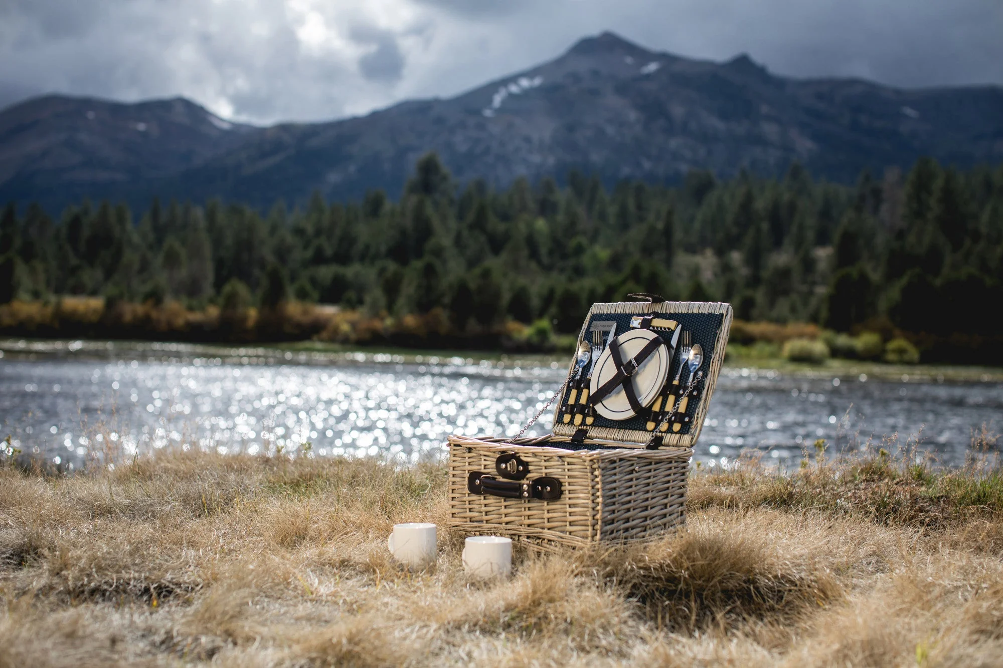 Catalina Picnic Basket - Image 21