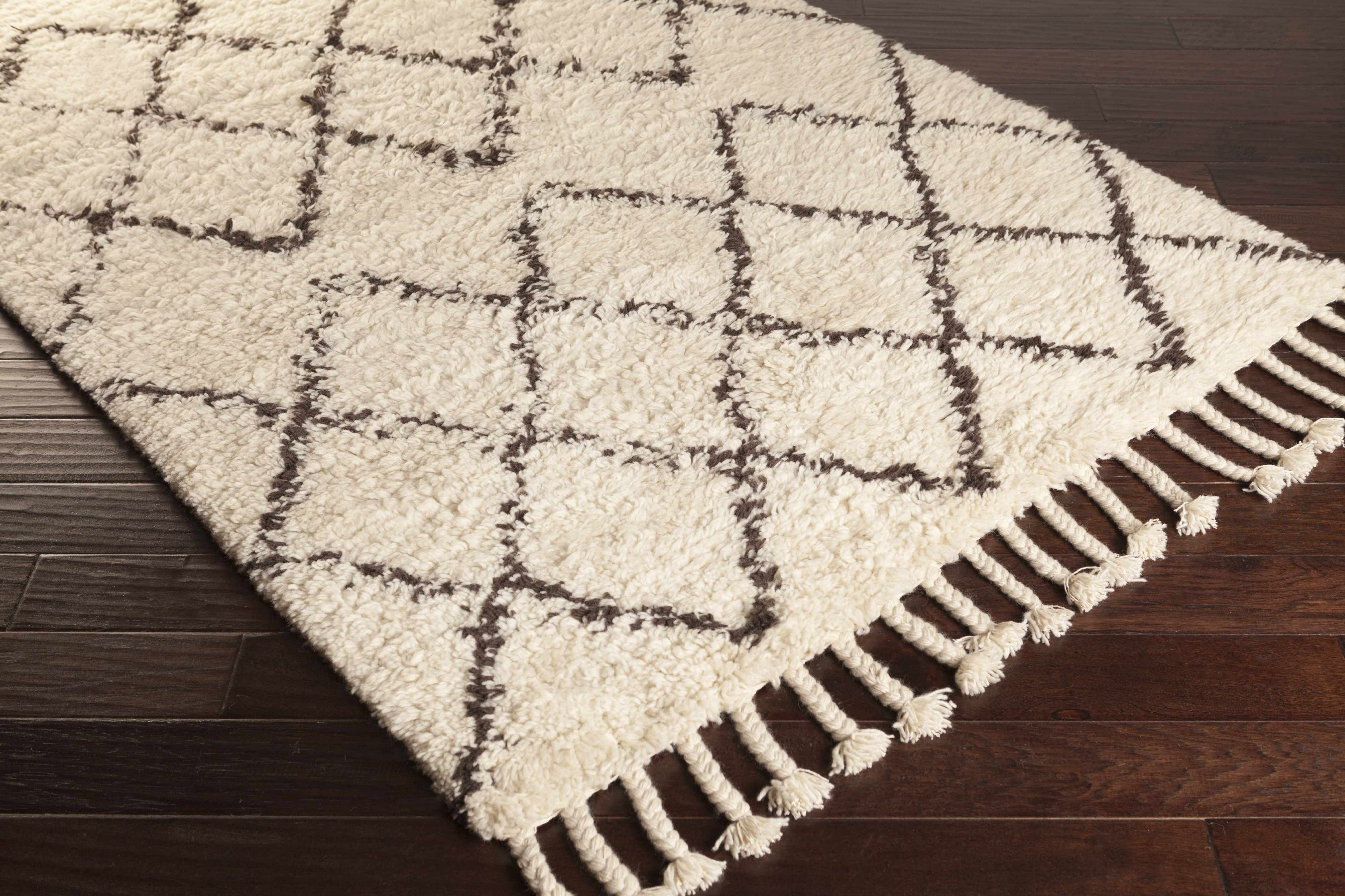 Catoosa White/Black Trellis Wool Rug - Clearance - Image 3