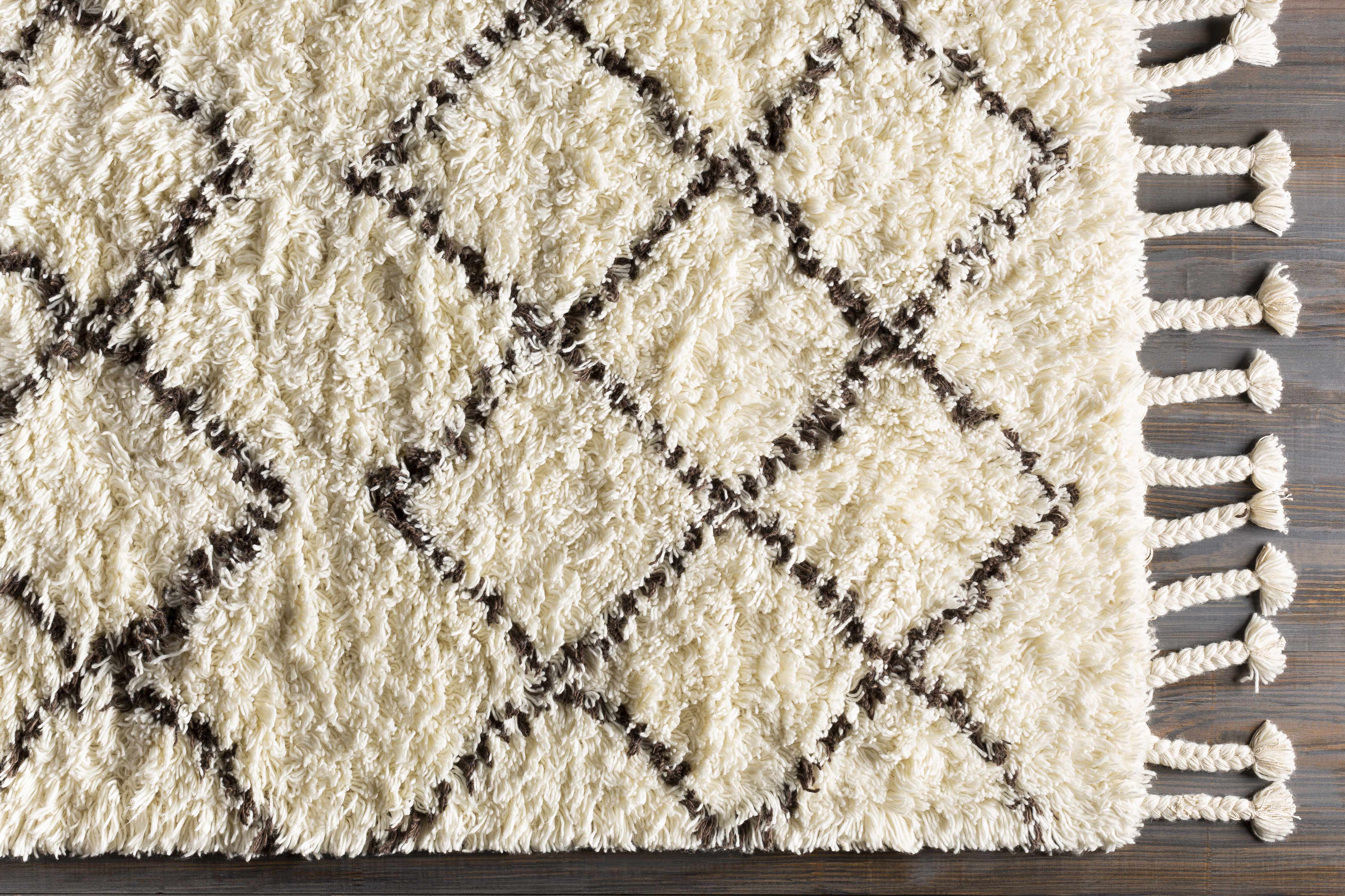 Catoosa White/Black Trellis Wool Rug - Clearance - Image 9