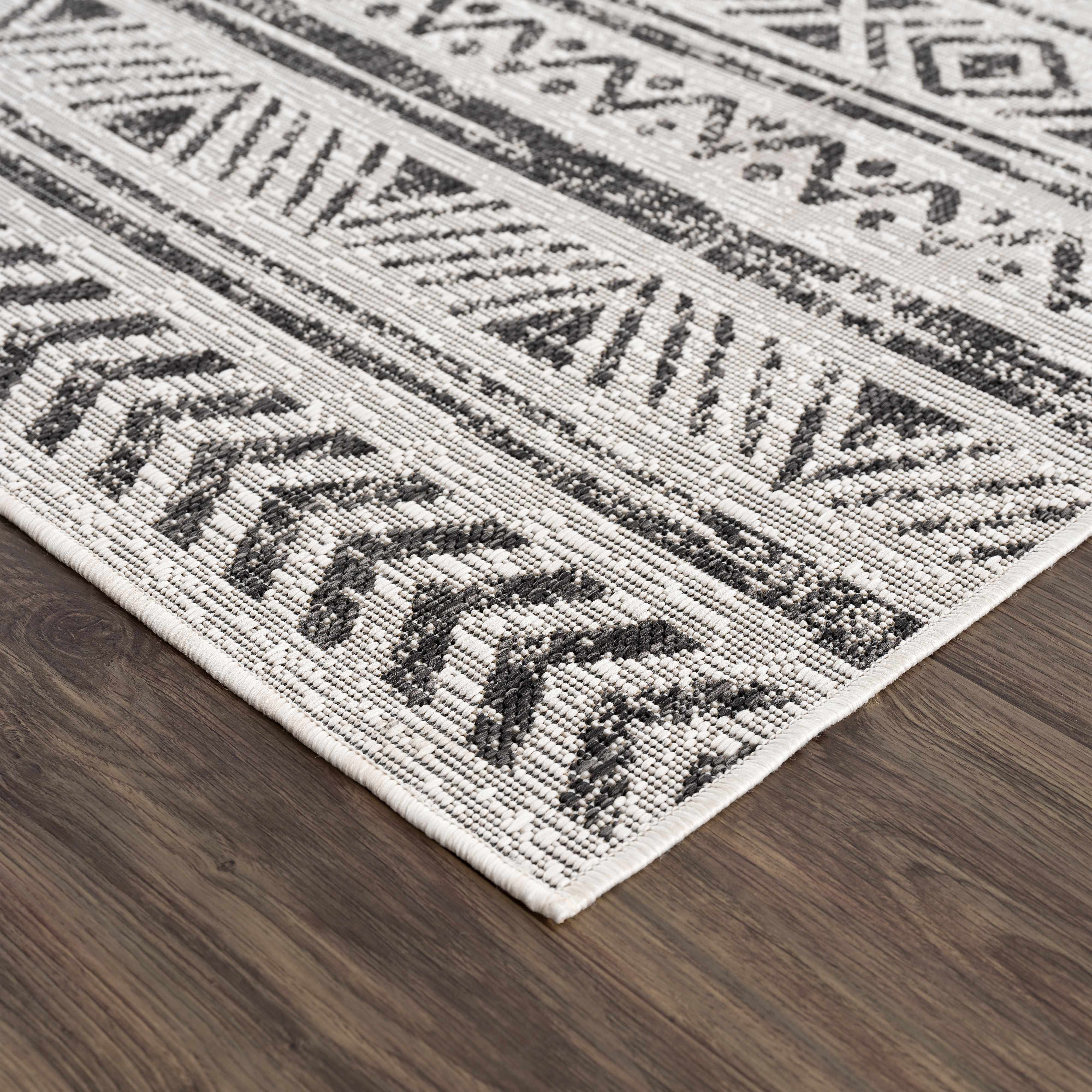Catrine Indoor & Outdoor Rug - Clearance - Image 5