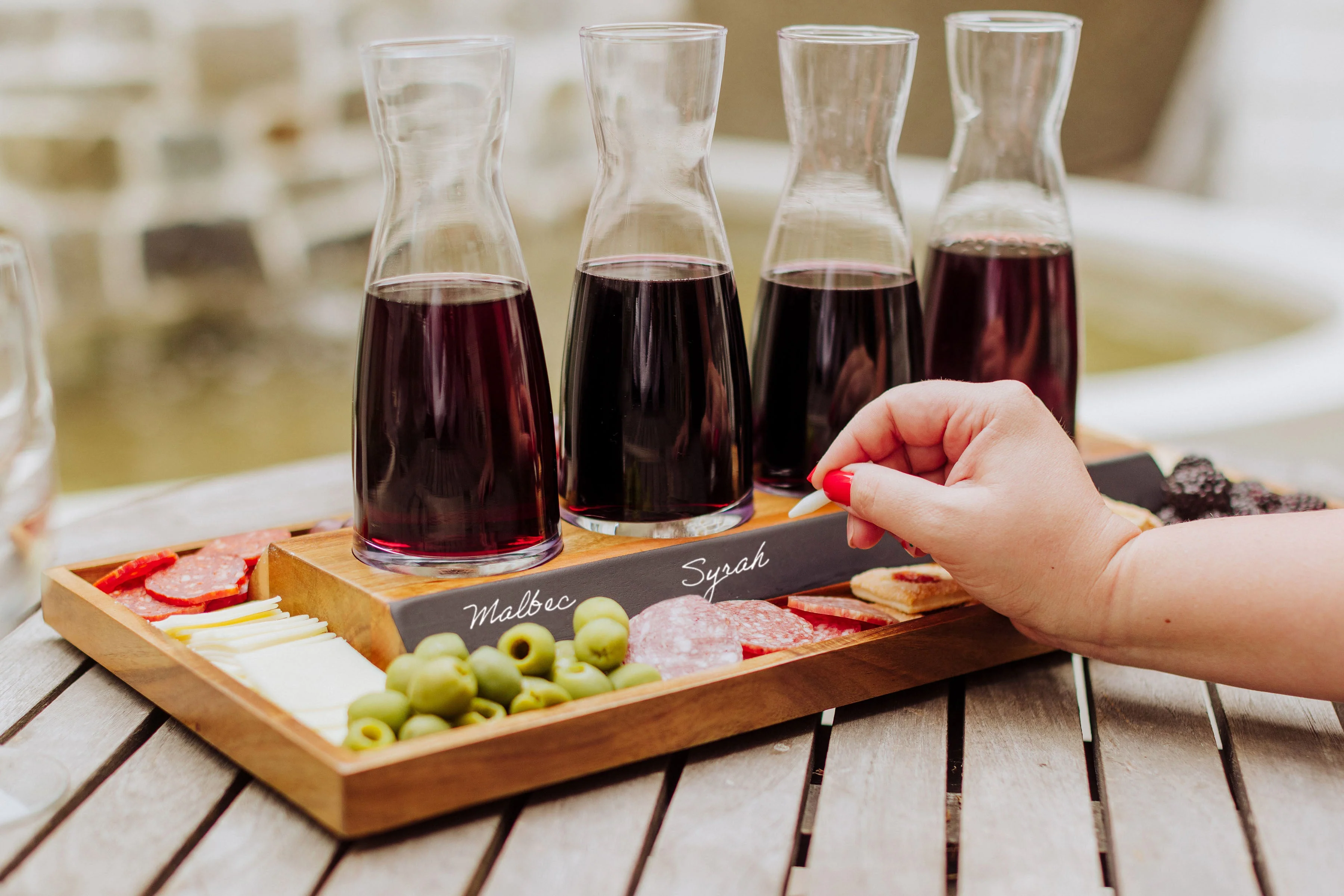 Cava Wine Tasting Kit with 4 Glass Carafes - Image 17