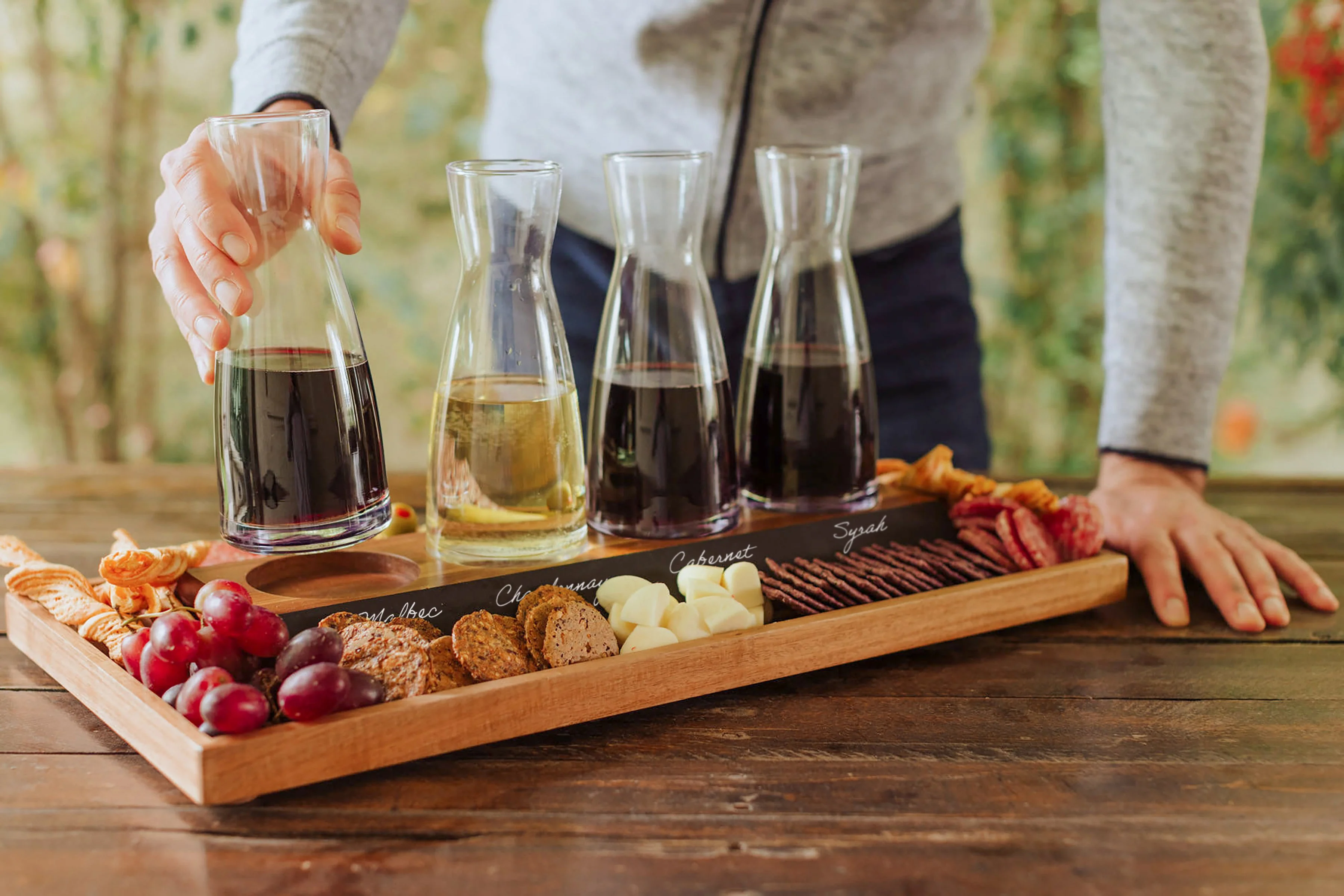 Cava Wine Tasting Kit with 4 Glass Carafes - Image 23