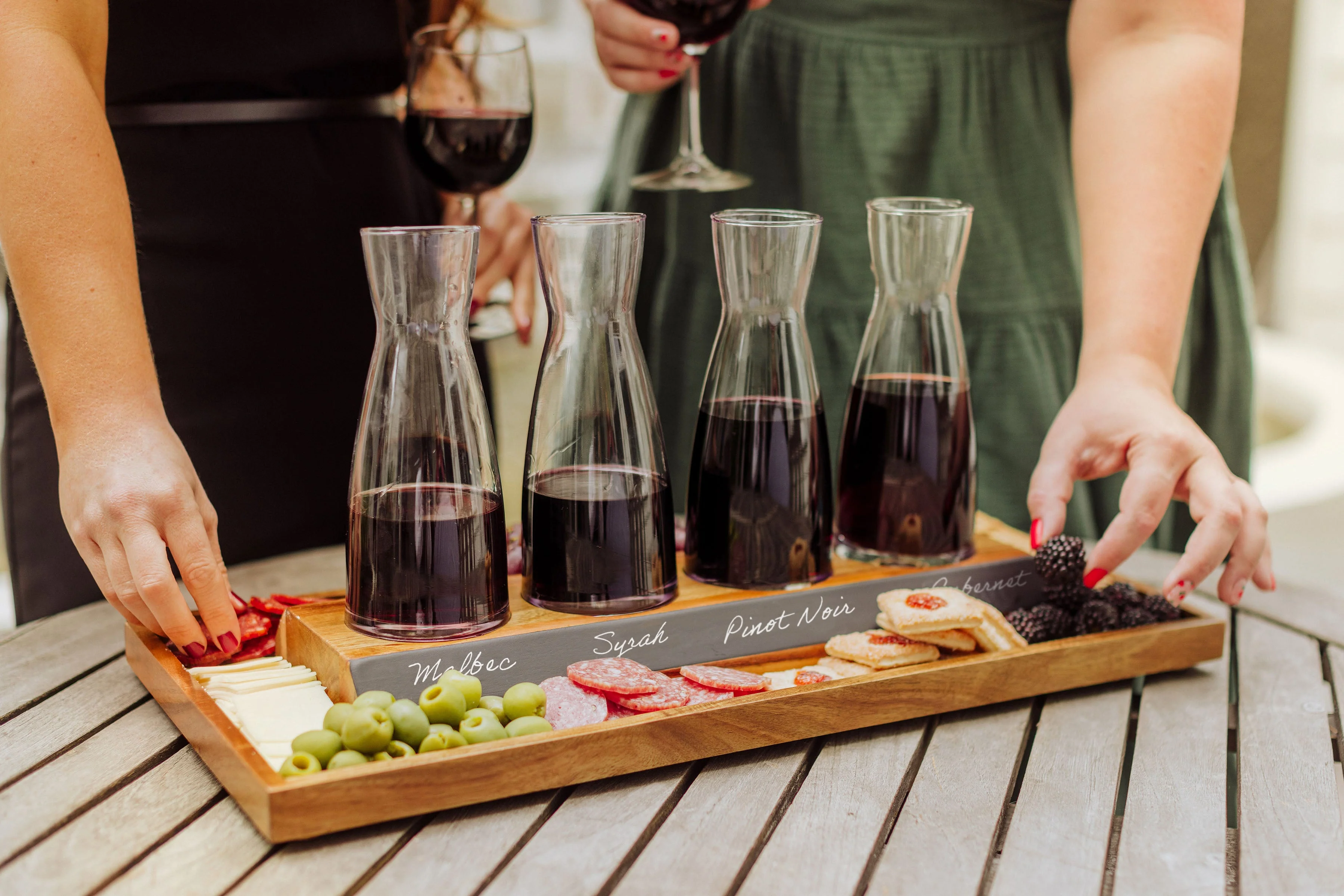 Cava Wine Tasting Kit with 4 Glass Carafes - Image 26