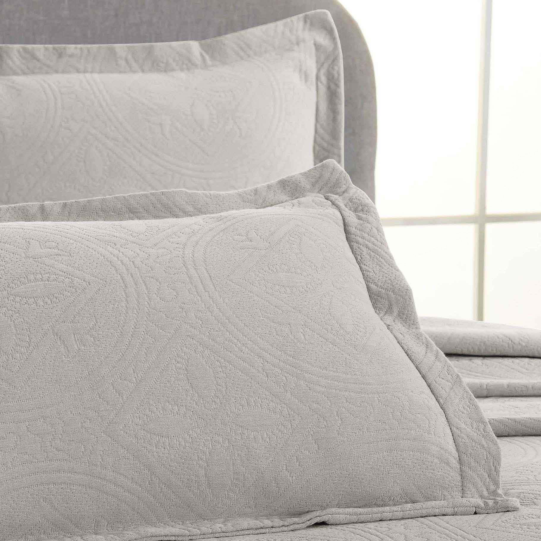 Celtic Circle Cotton Jacquard Matelasse Bedspread Set - Image 32