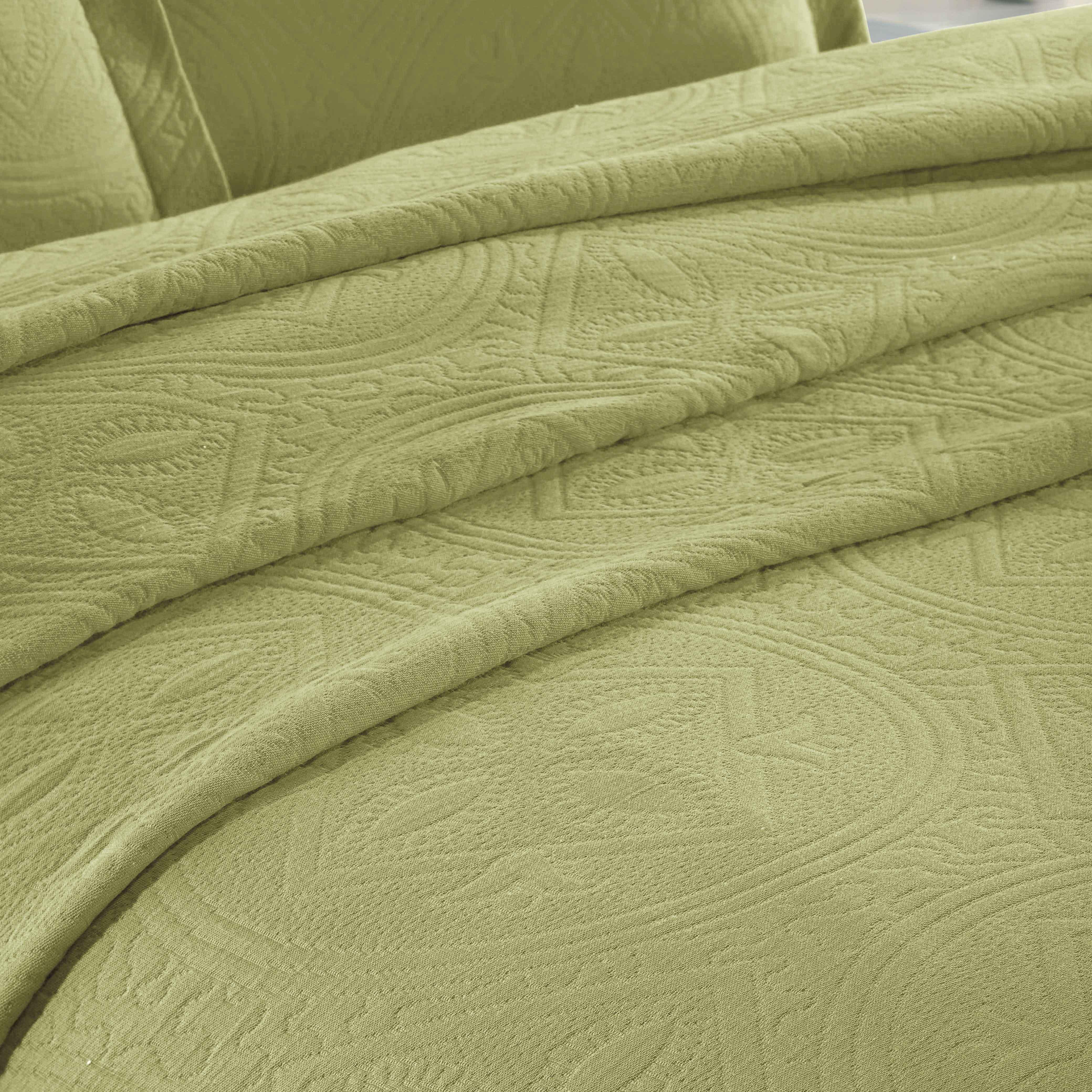 Celtic Circle Cotton Jacquard Matelasse Bedspread Set - Image 36