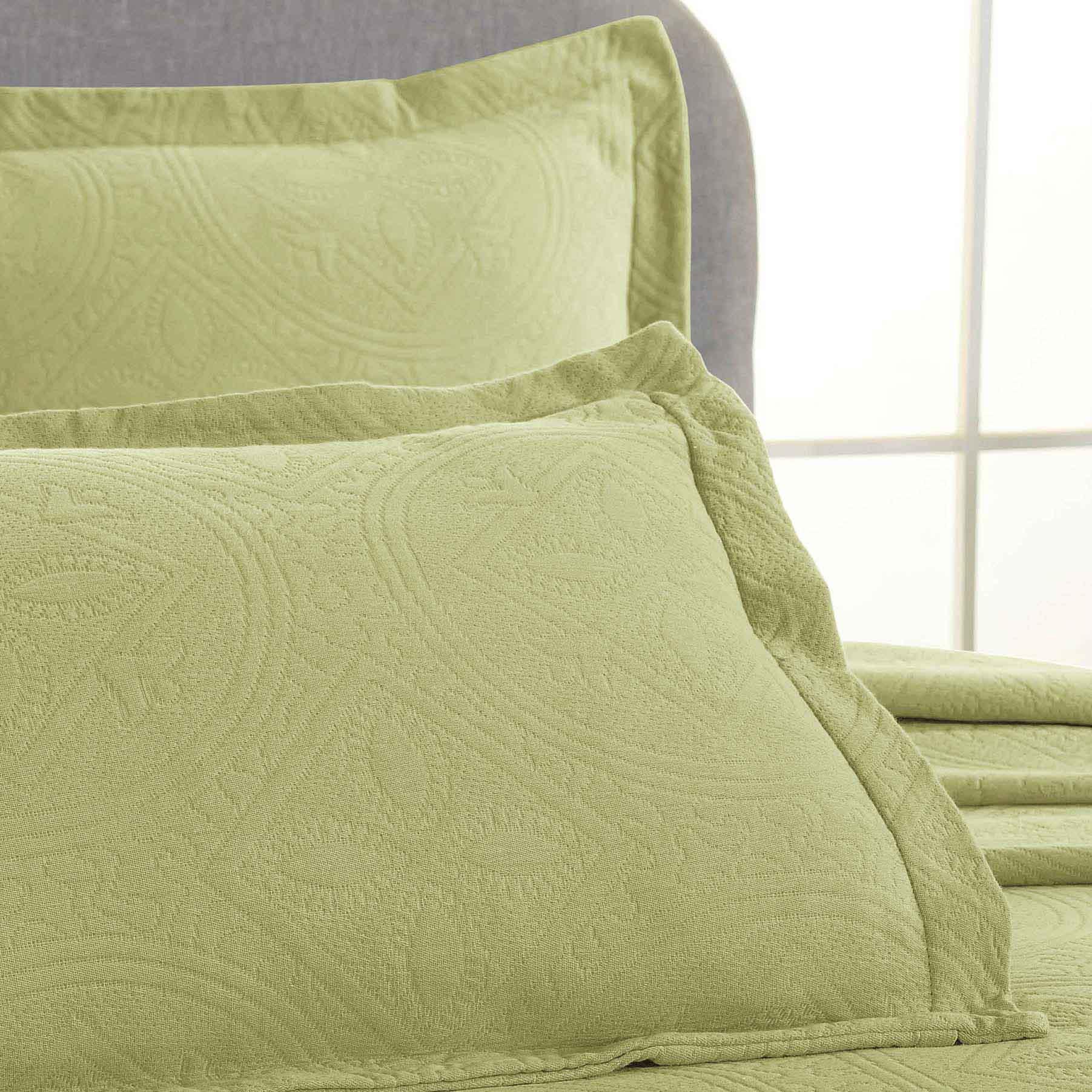 Celtic Circle Cotton Jacquard Matelasse Bedspread Set - Image 40