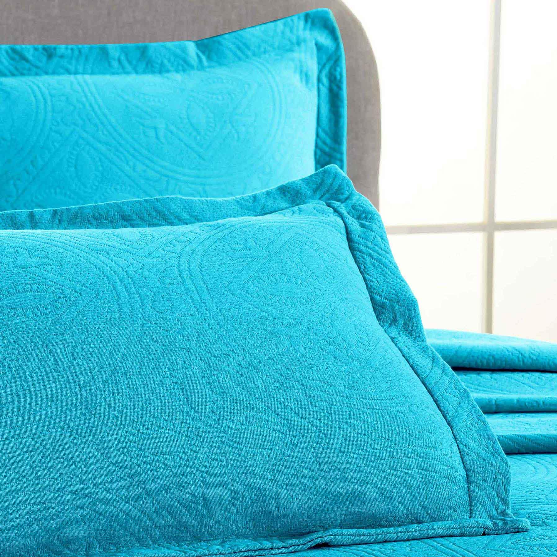 Celtic Circle Cotton Jacquard Matelasse Bedspread Set - Image 48
