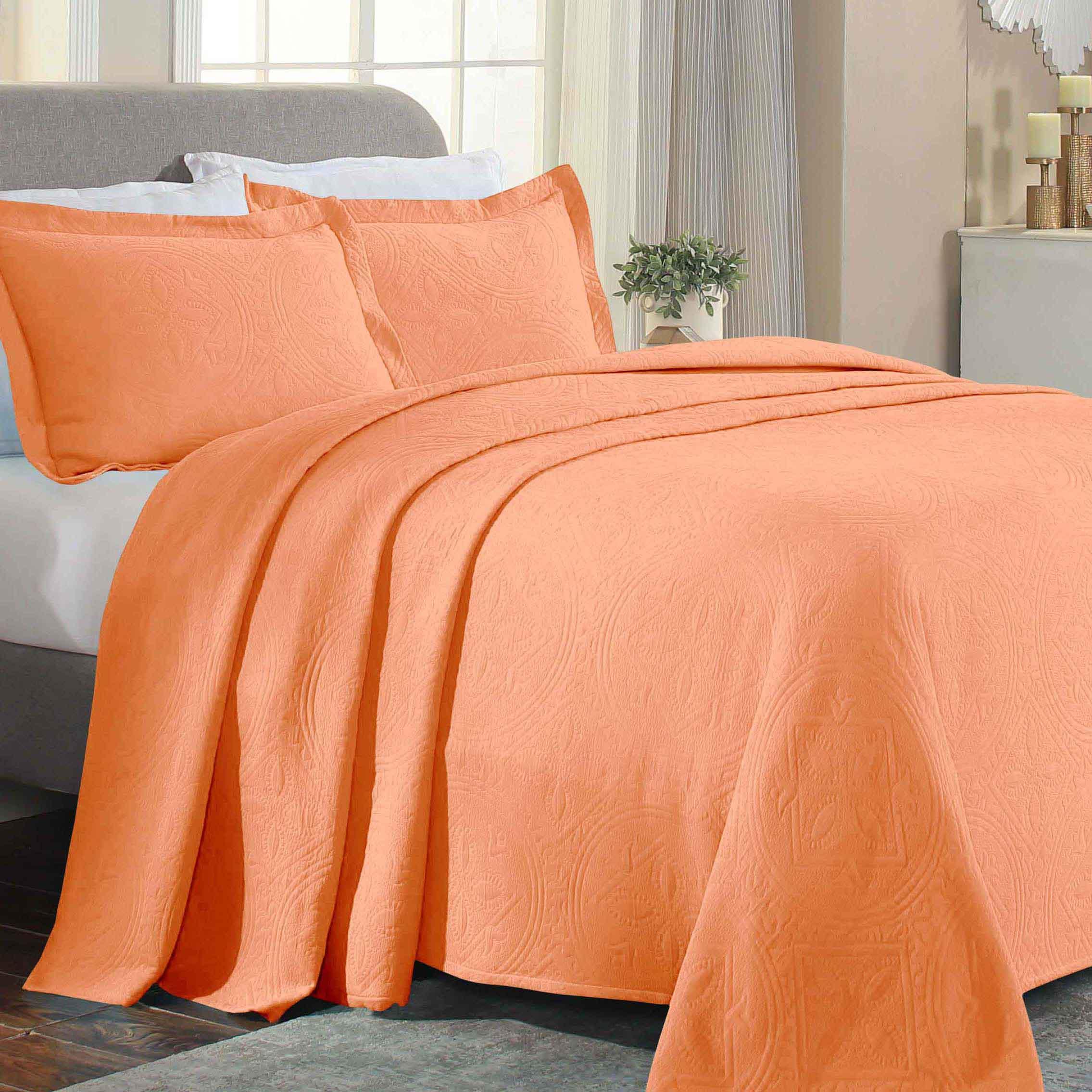 Celtic Circle Cotton Jacquard Matelasse Bedspread Set - Image 50