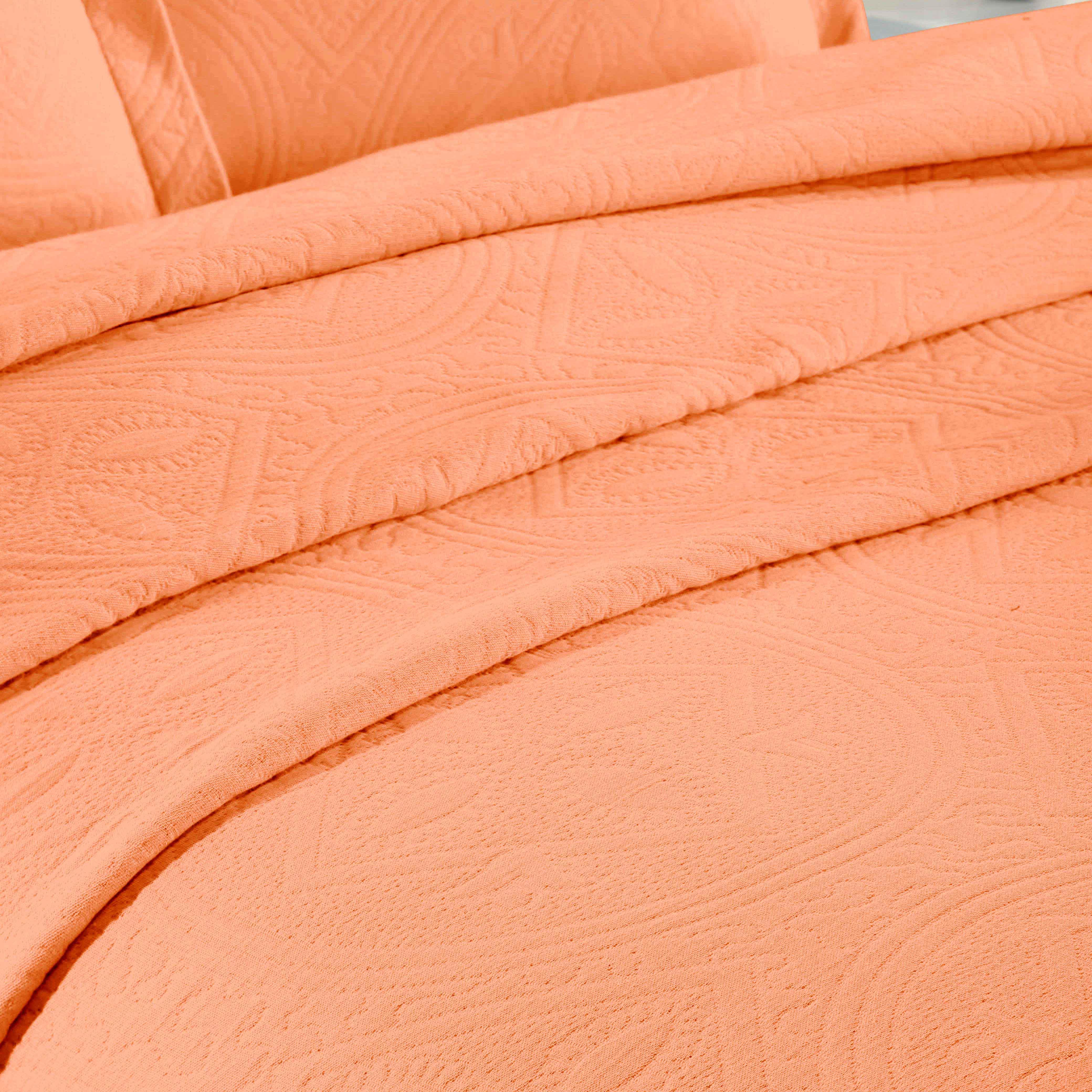 Celtic Circle Cotton Jacquard Matelasse Bedspread Set - Image 52