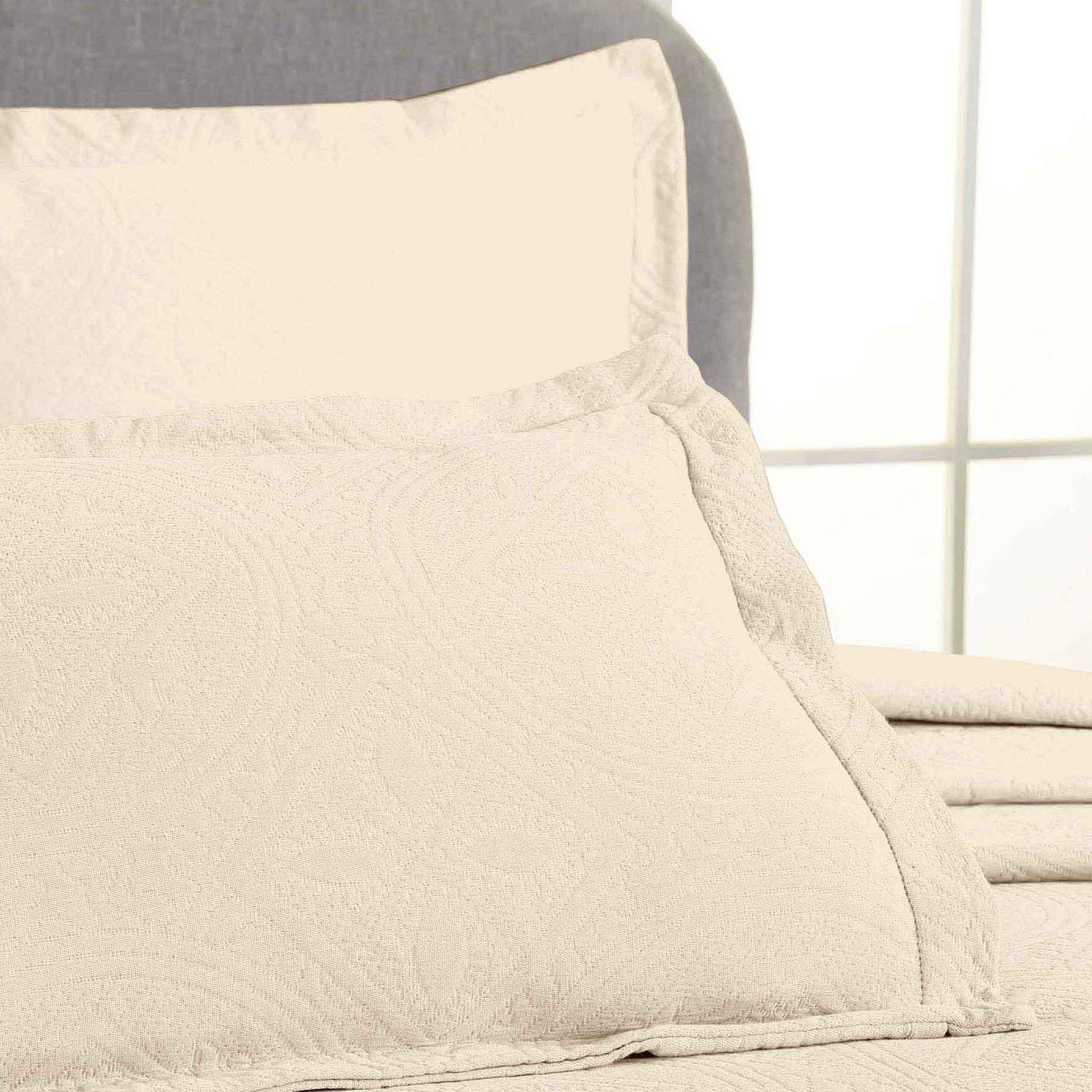 Celtic Circle Cotton Jacquard Matelasse Bedspread Set - Image 71