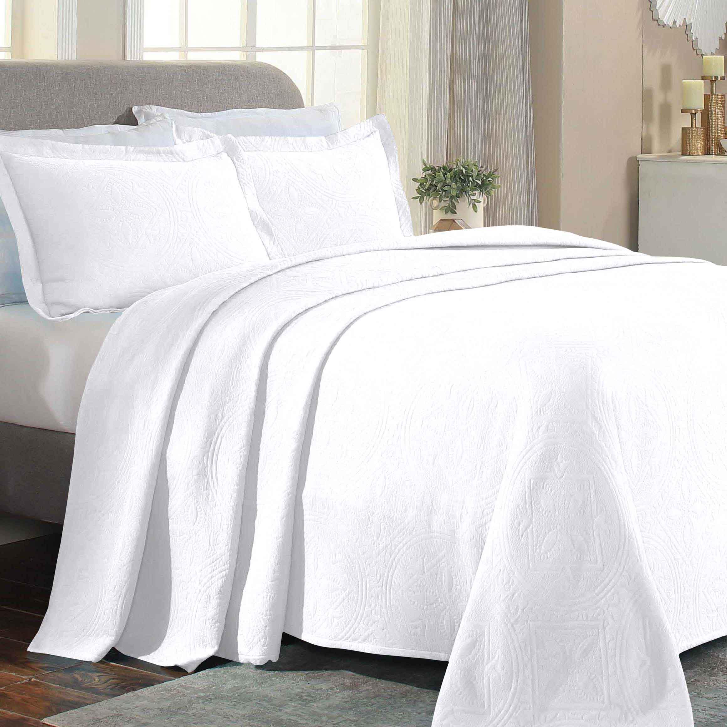 Celtic Circle Cotton Jacquard Matelasse Bedspread Set - Image 73