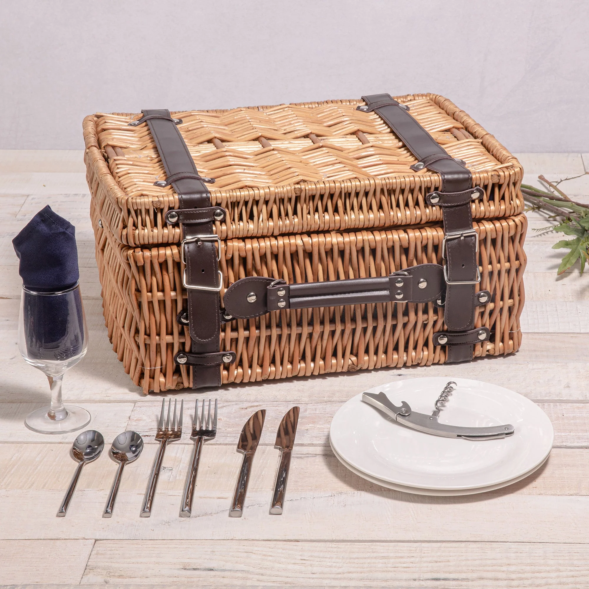 Champion Picnic Basket - Image 2