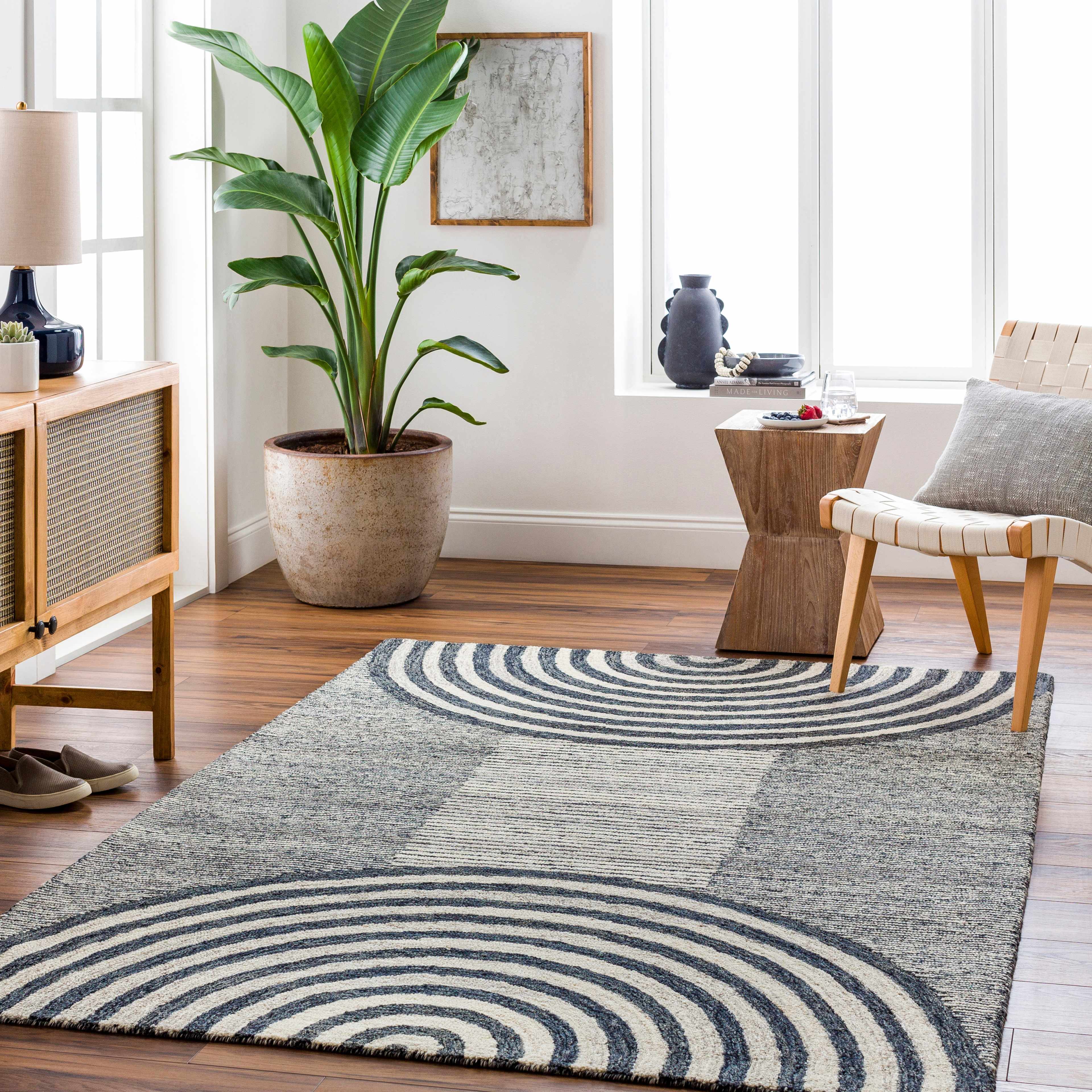 Chantesuta Modern Wool Rug - Image 2