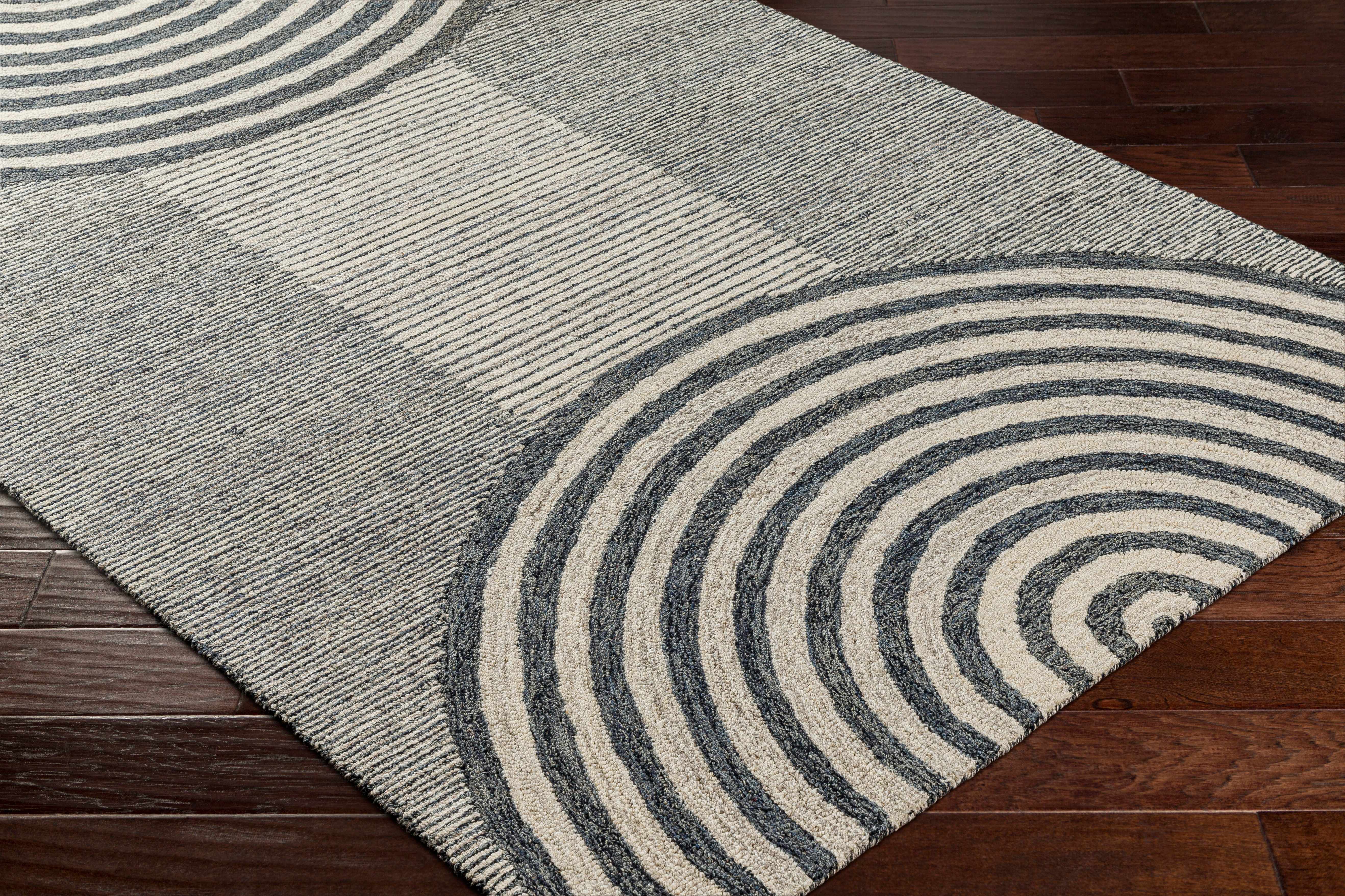 Chantesuta Modern Wool Rug - Image 3