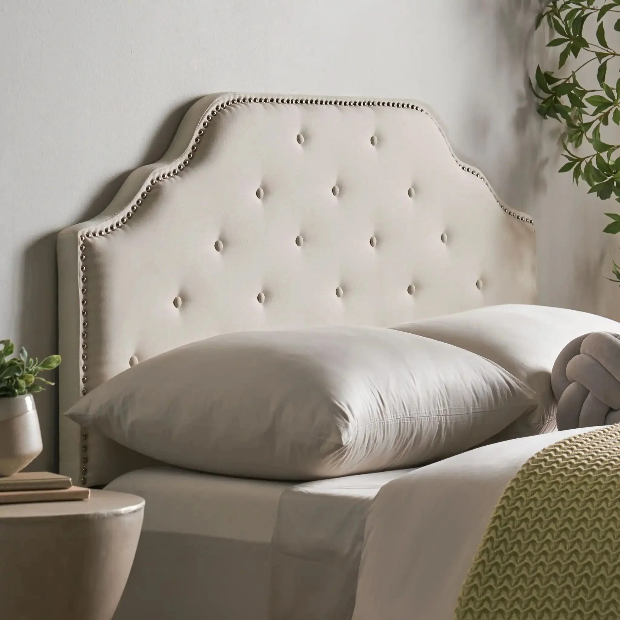 Charismatic - Size Headboard With Button Tufting And Nailhead Trim - Image 3