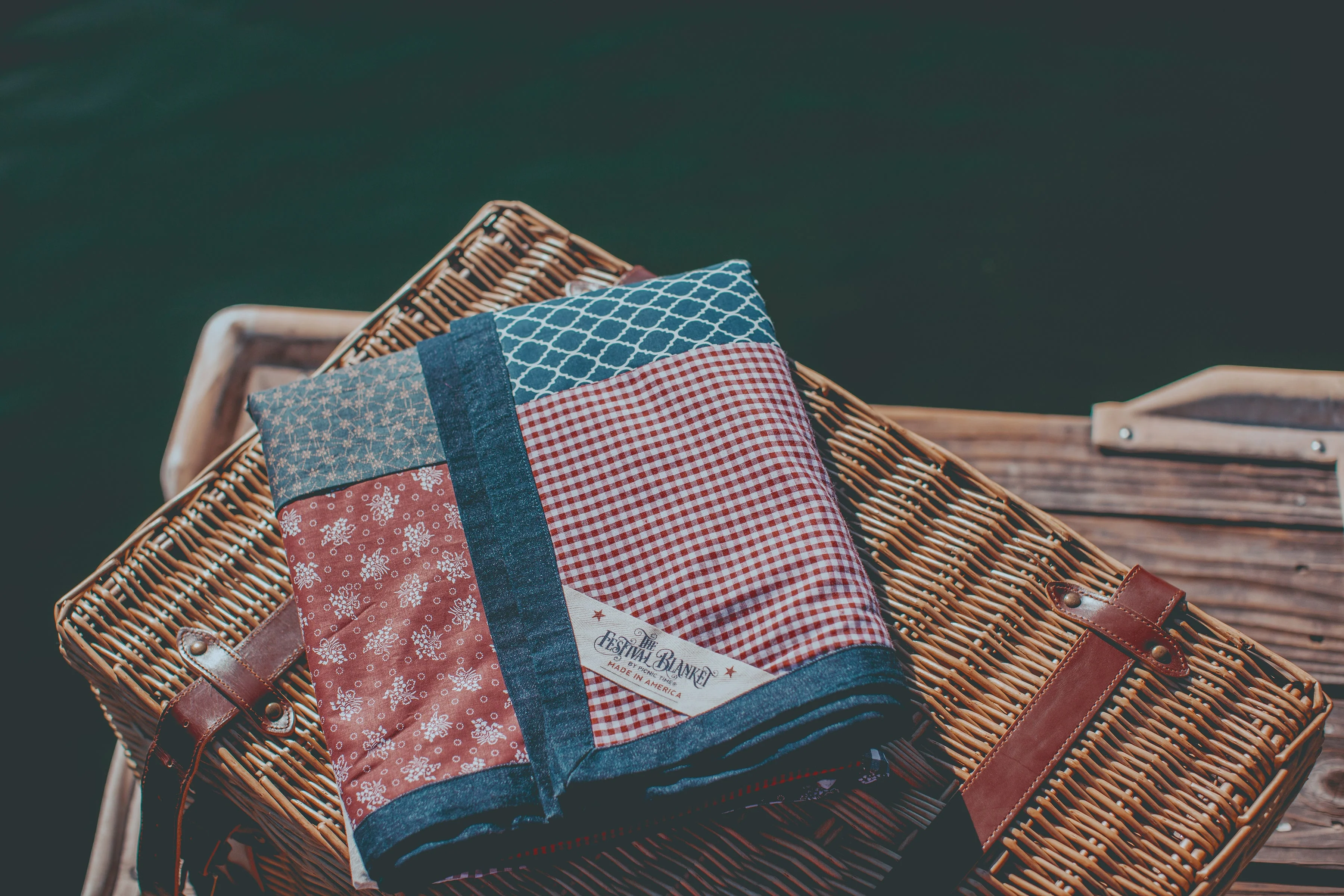 Charleston Picnic Basket - Image 11