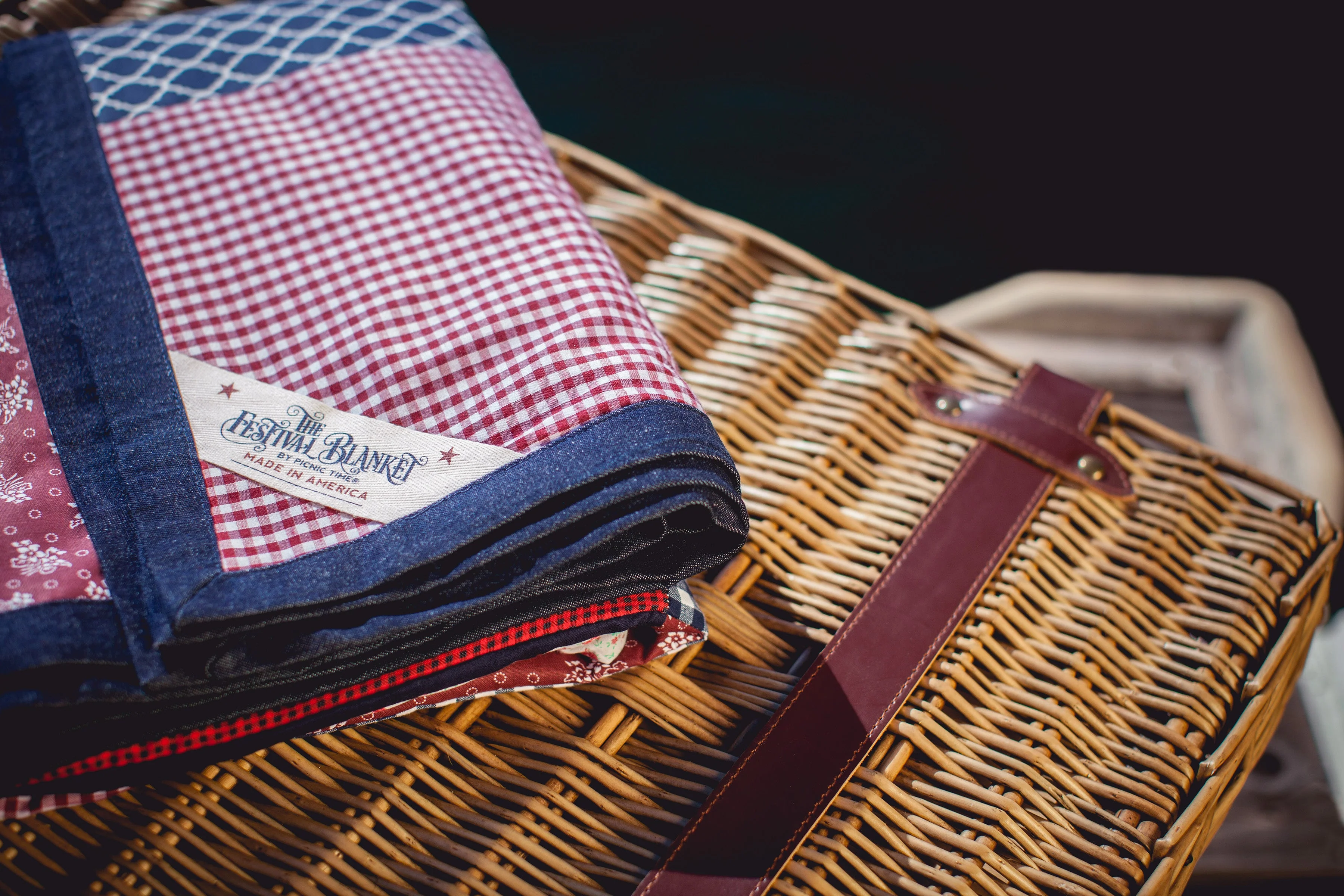 Charleston Picnic Basket - Image 12