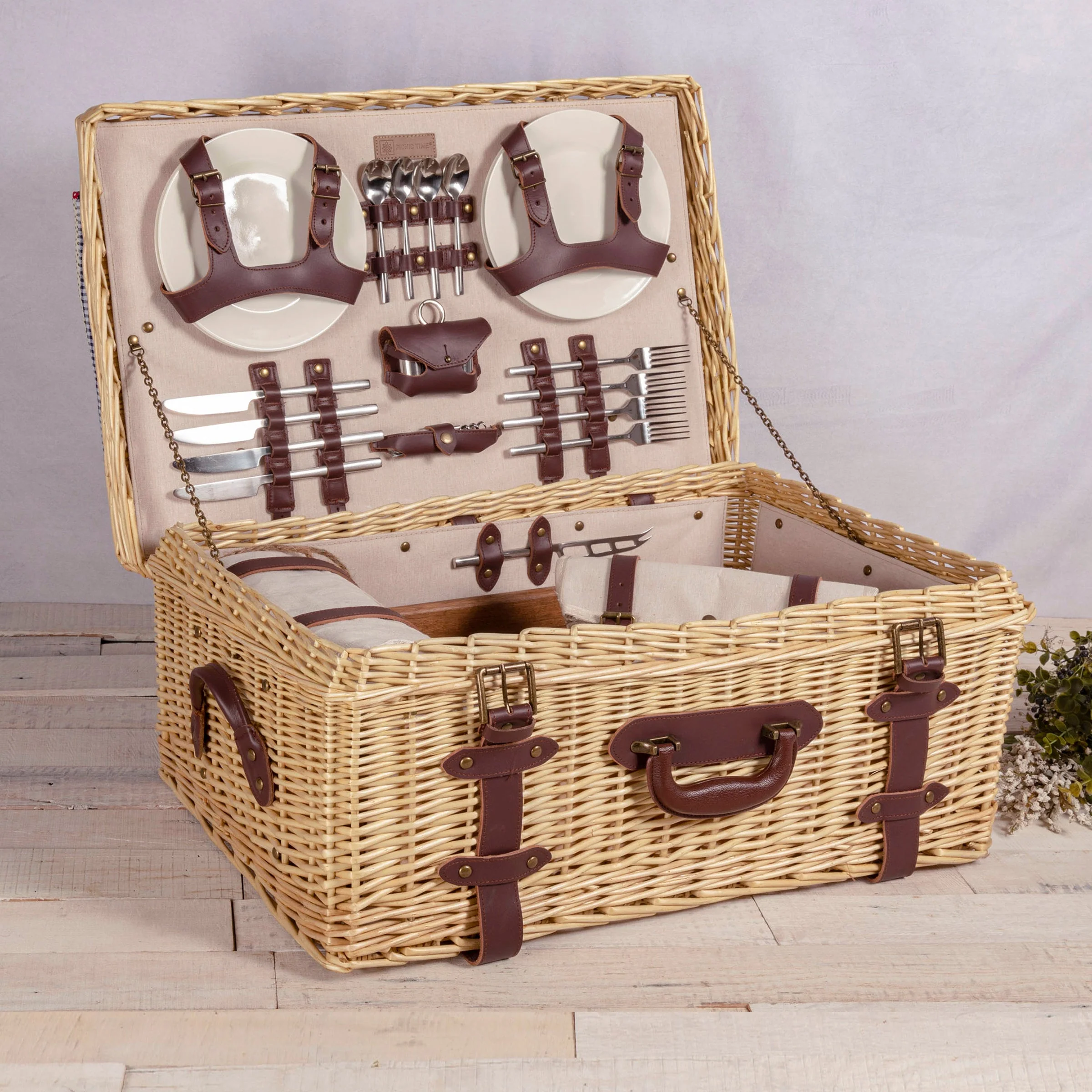 Charleston Picnic Basket - Image 13