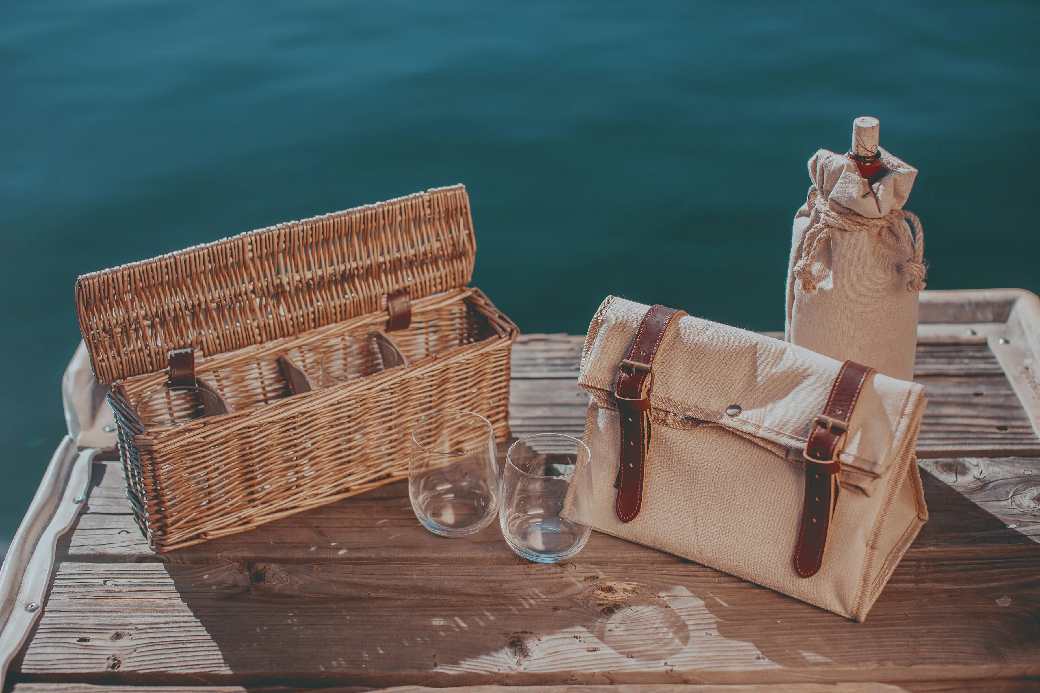 Charleston Picnic Basket - Image 23
