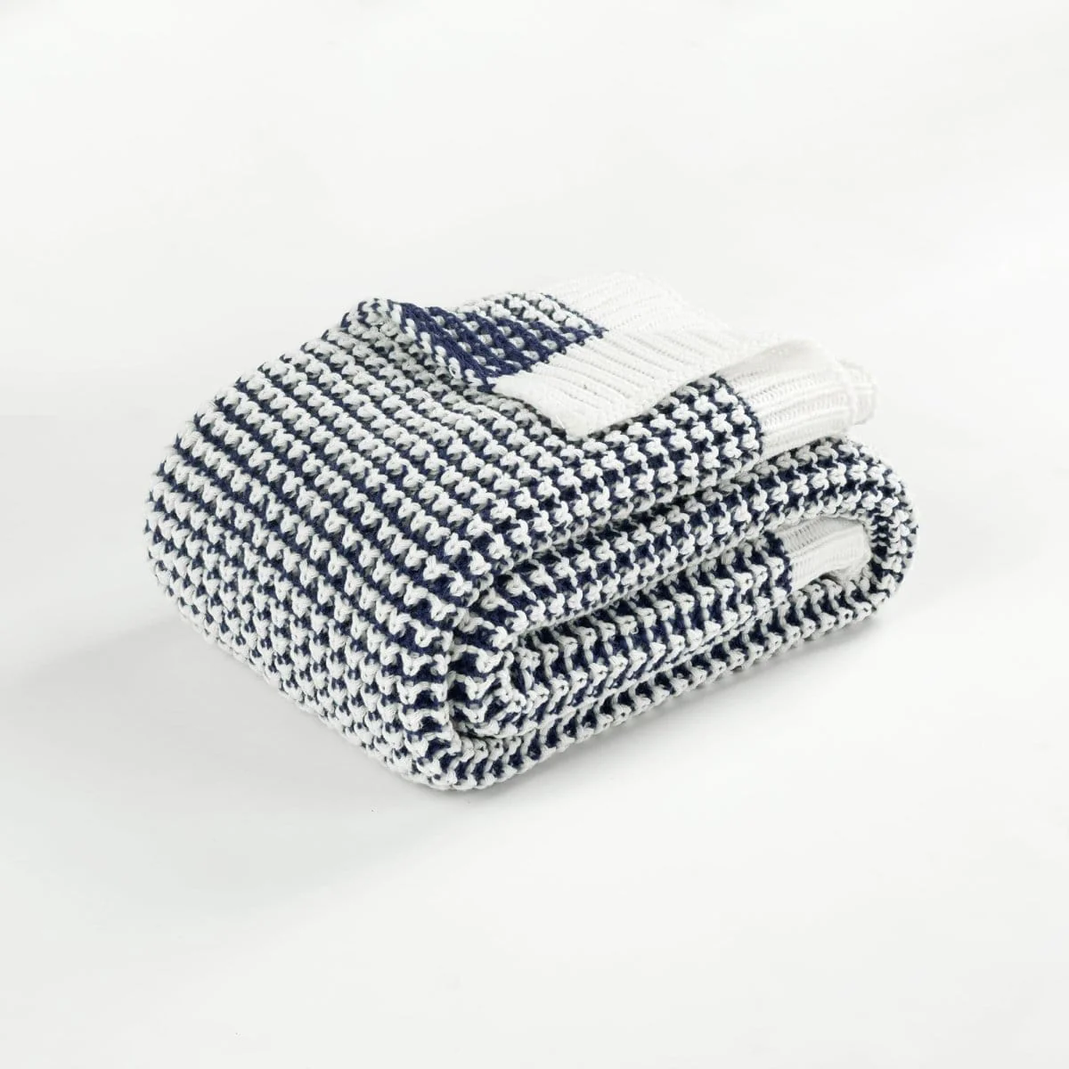Chic And Soft Knitted Throw - Image 13