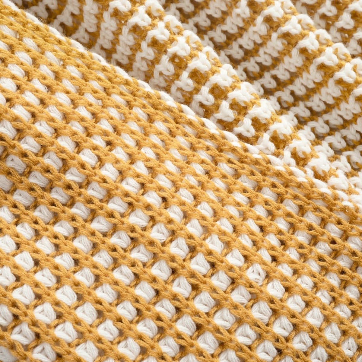 Chic And Soft Knitted Throw - Image 6