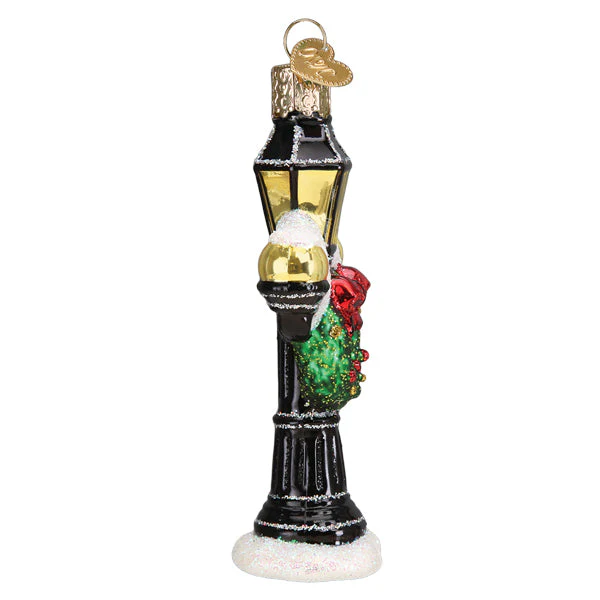 Christmas Lamp Post Ornament - Image 4