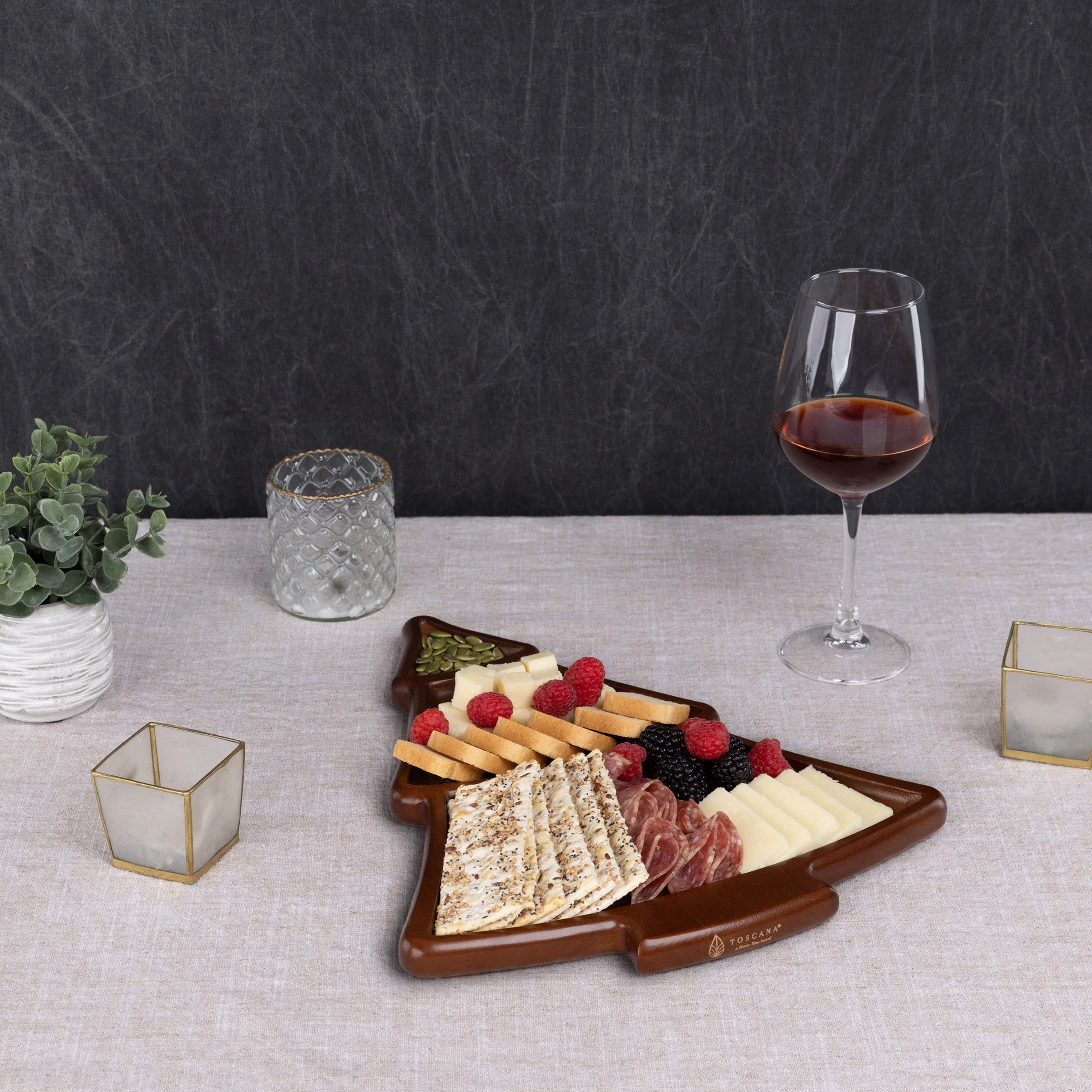 Christmas Tree Sectioned Serving Tray - Image 2