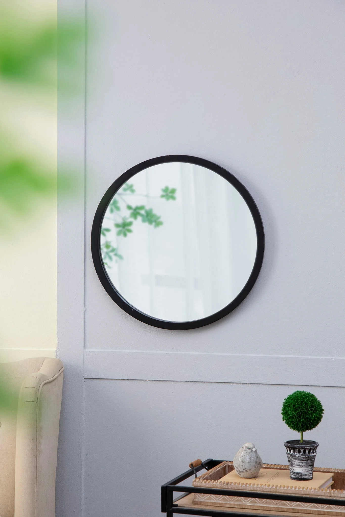 Circle Wall Mirror With Wooden Frame for Living Room - Image 7