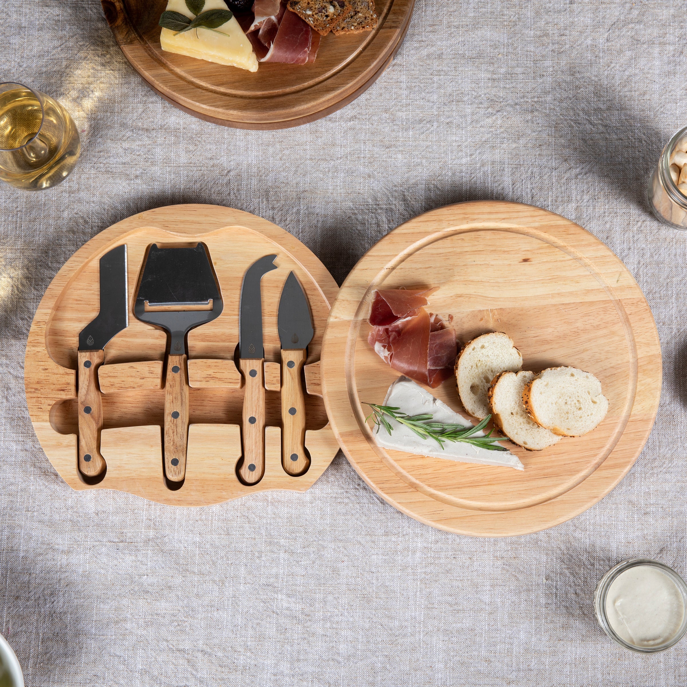 Circo Cheese Cutting Board & Tools Set - Image 2