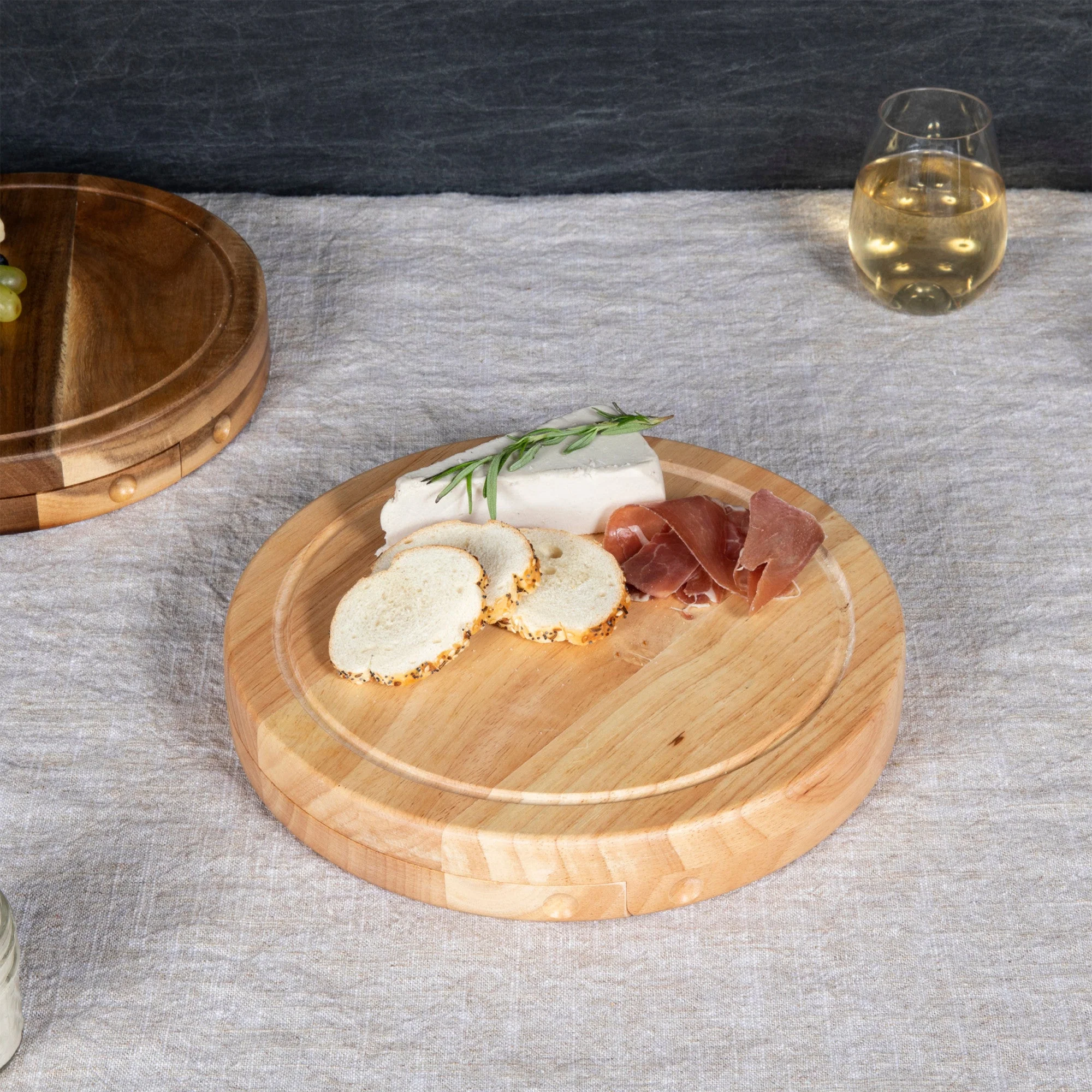 Circo Cheese Cutting Board & Tools Set - Image 3