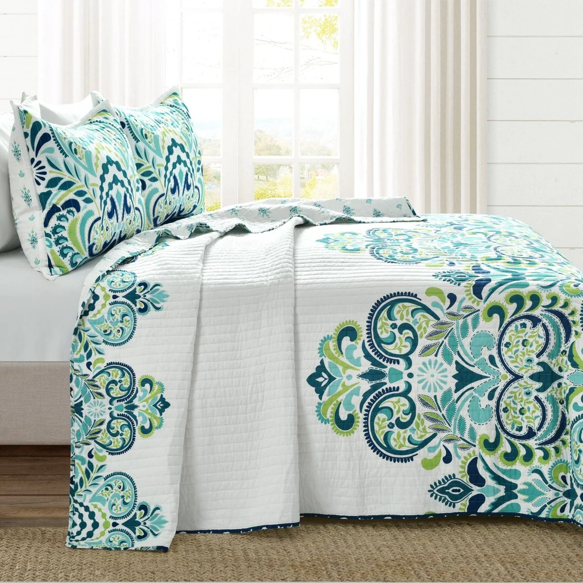 Clara Quilt 3 Piece Set - Image 6