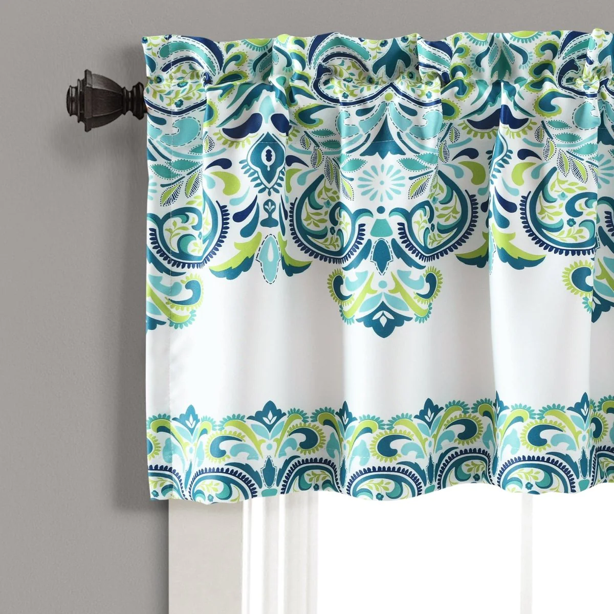 Clara Valance - Image 5