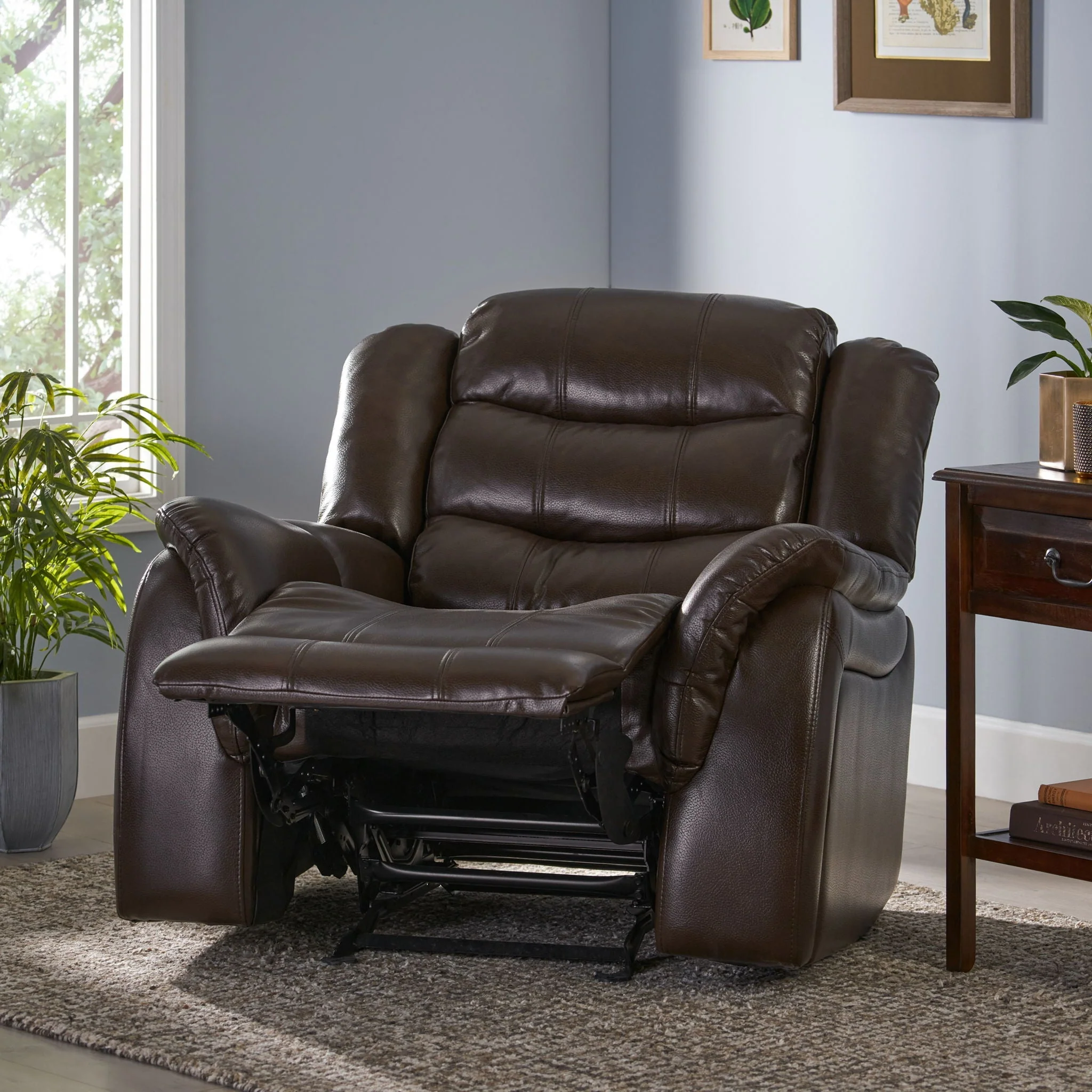 Classic Design, Glider Recliner - Image 4