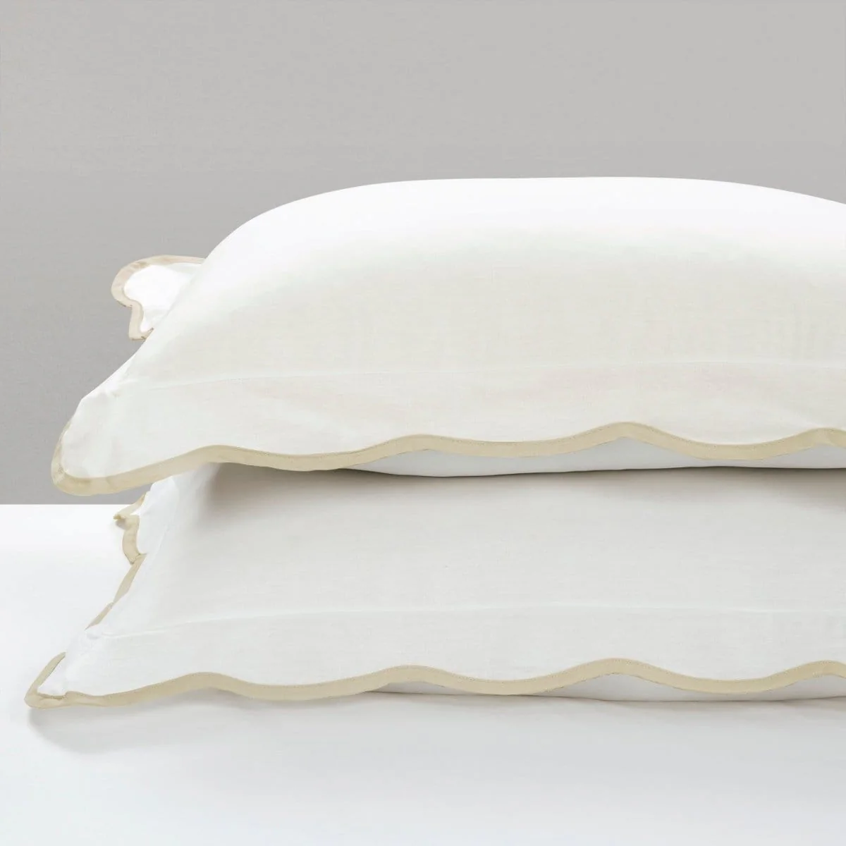 Coastal Chic Scalloped Edge 3 Piece Comforter Set - Image 9