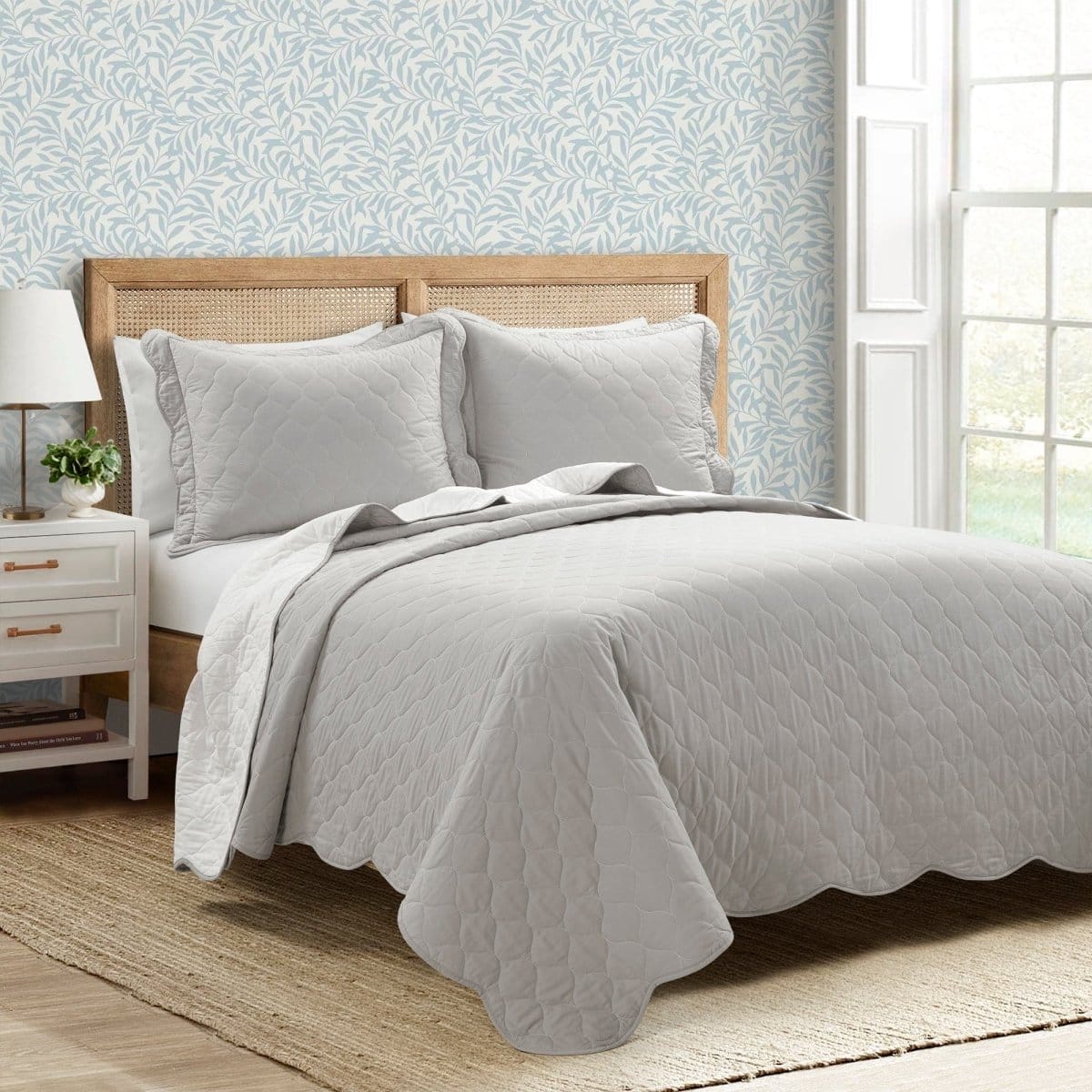 Coastal Chic Scalloped Edge Reversible Quilt 3 Piece Set - Image 19